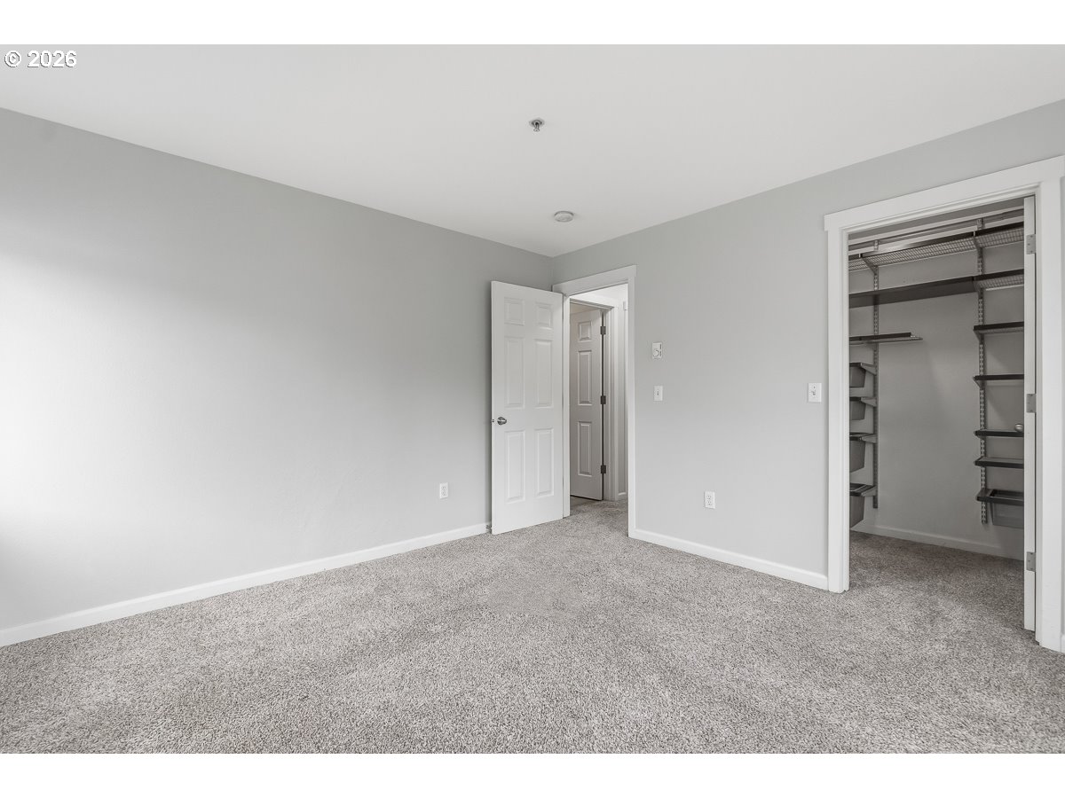 property viewer photo 11
