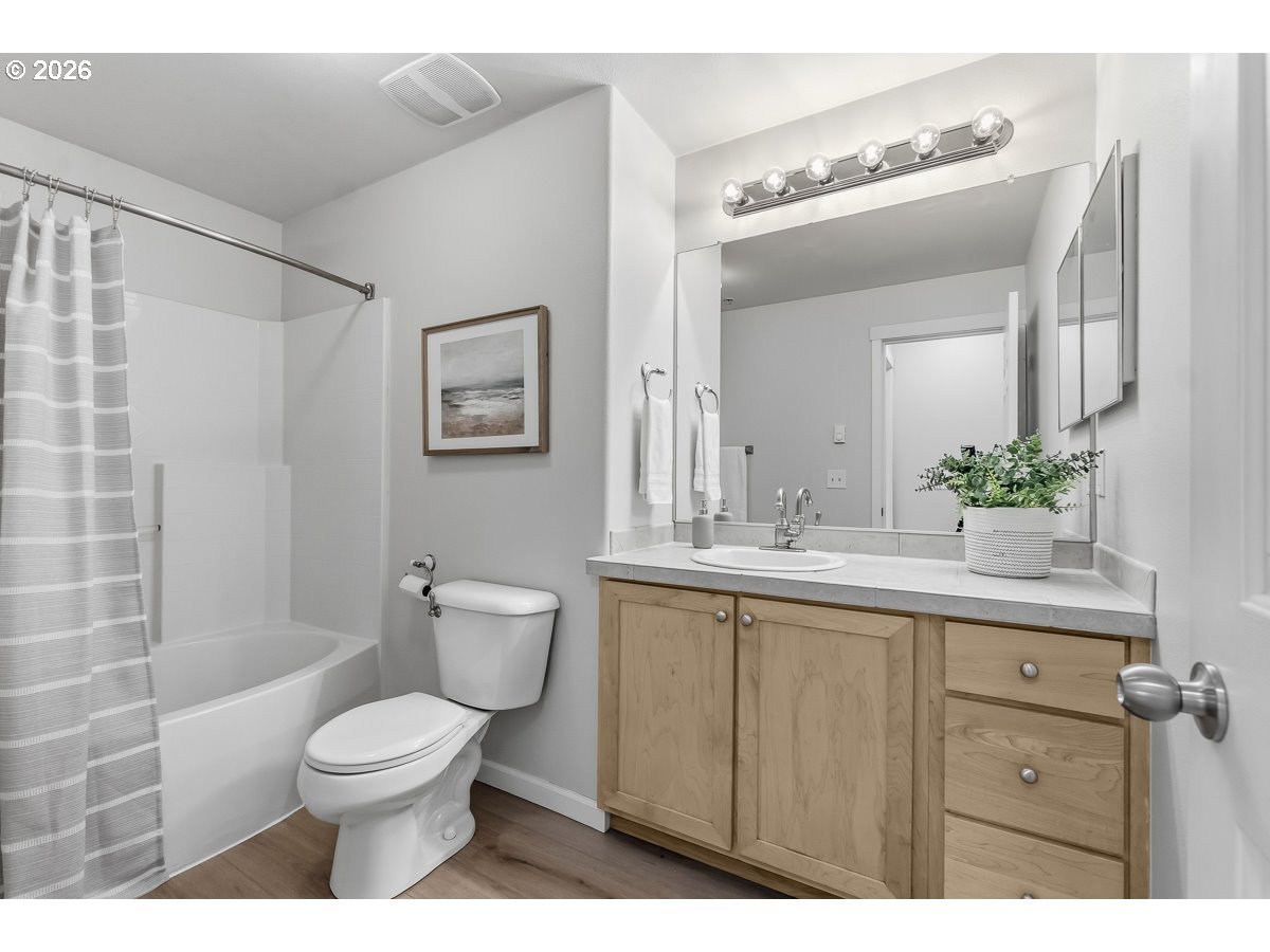 property viewer photo 13