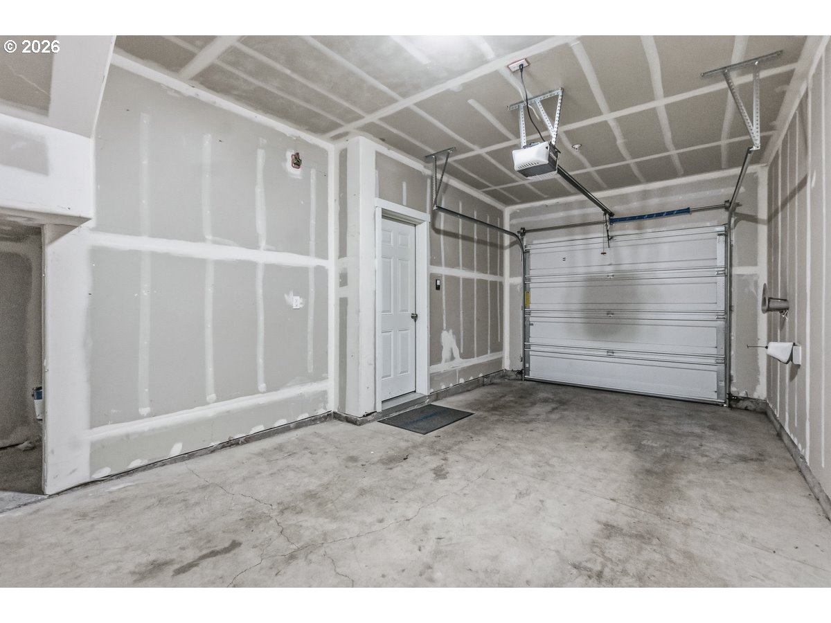 property viewer photo 15
