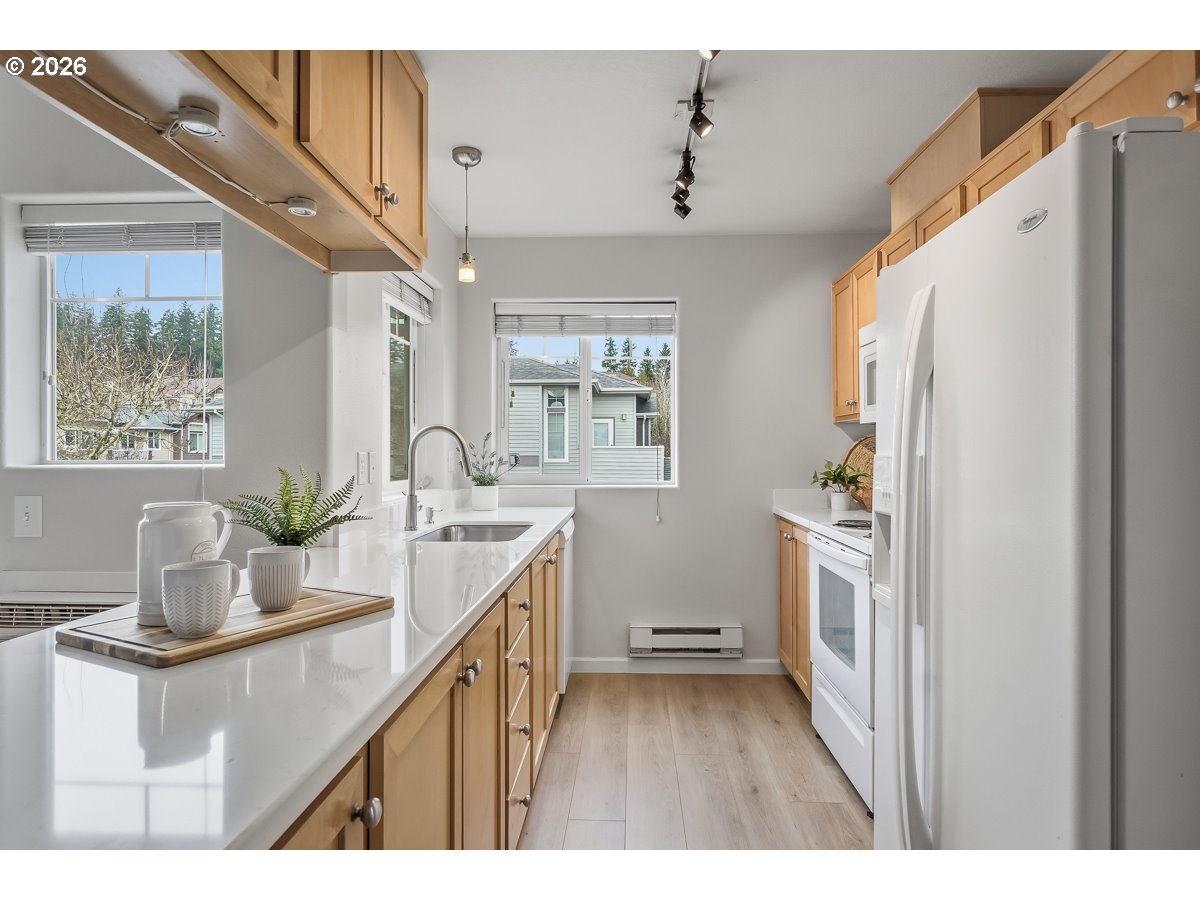 property viewer photo 6