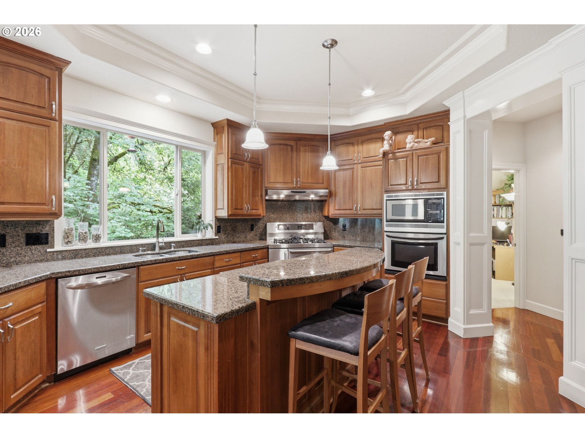 main property photo 17