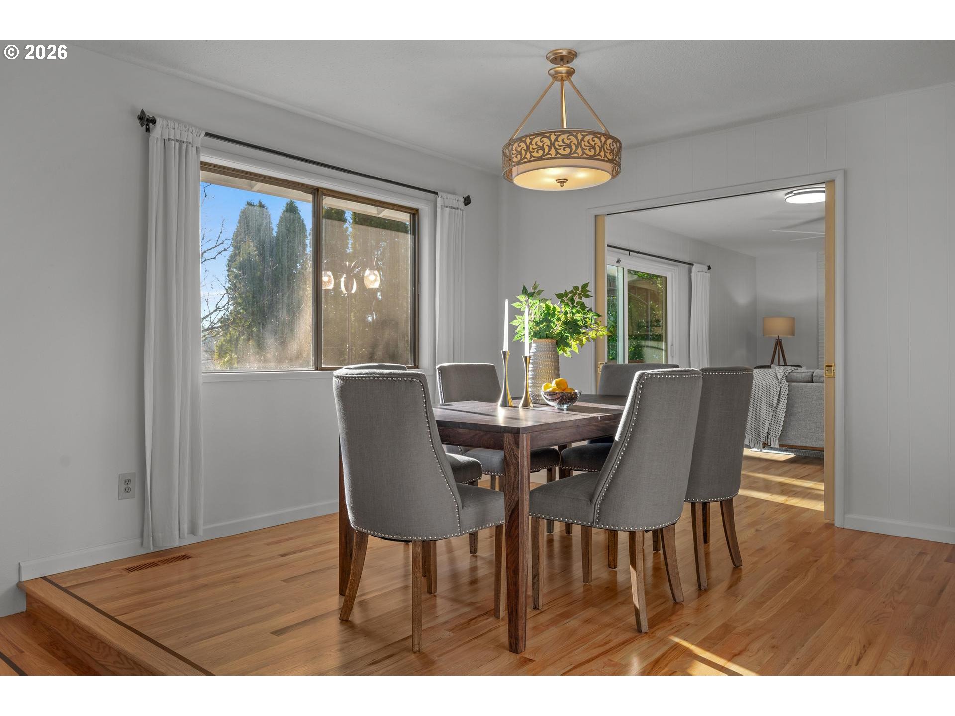 property viewer photo 13