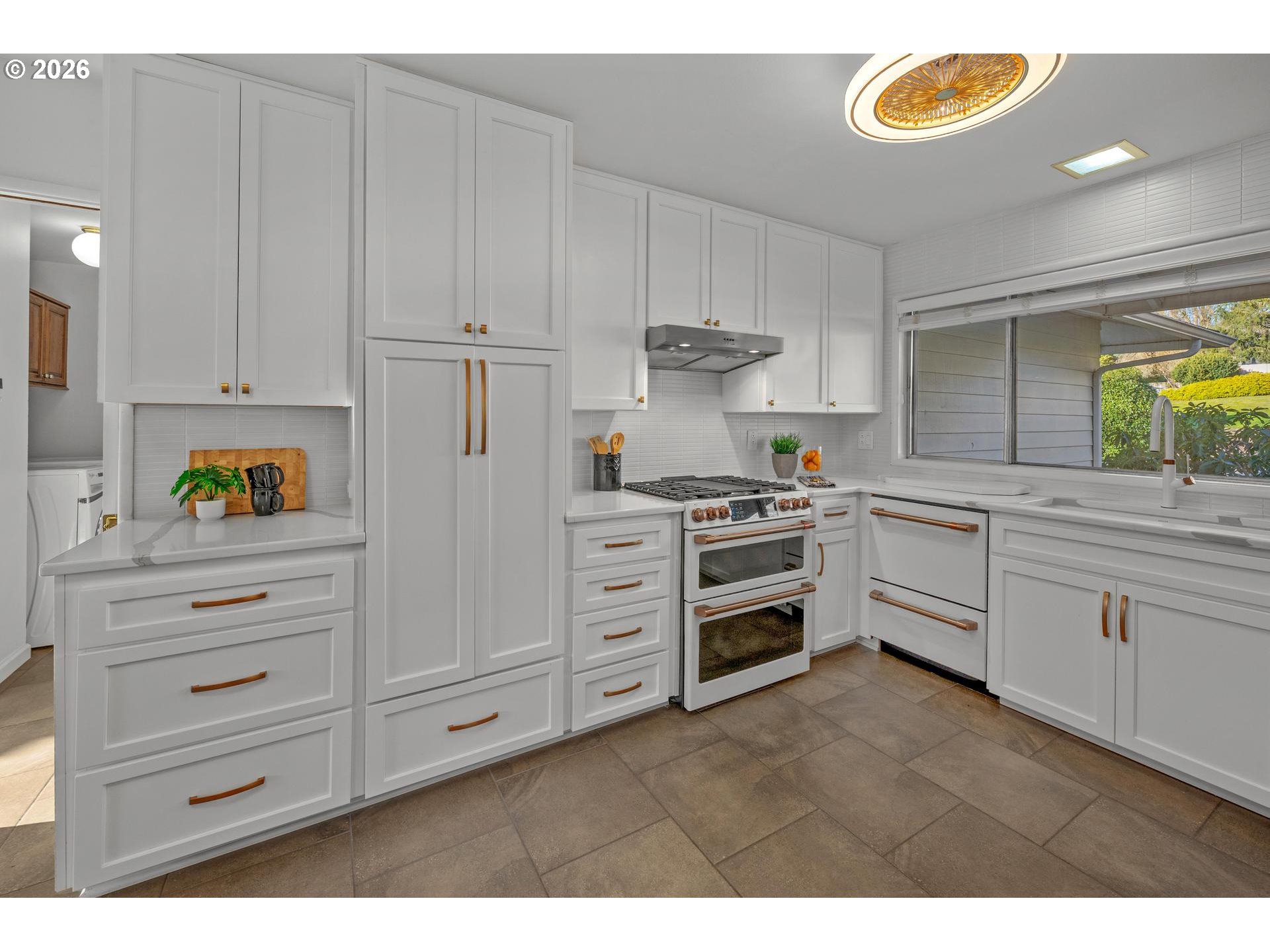 property viewer photo 19
