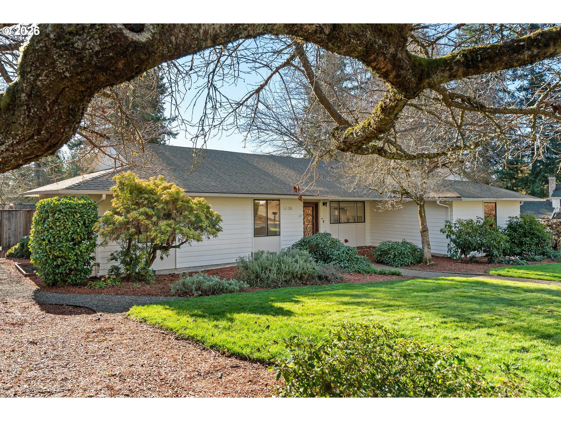 property viewer photo 2