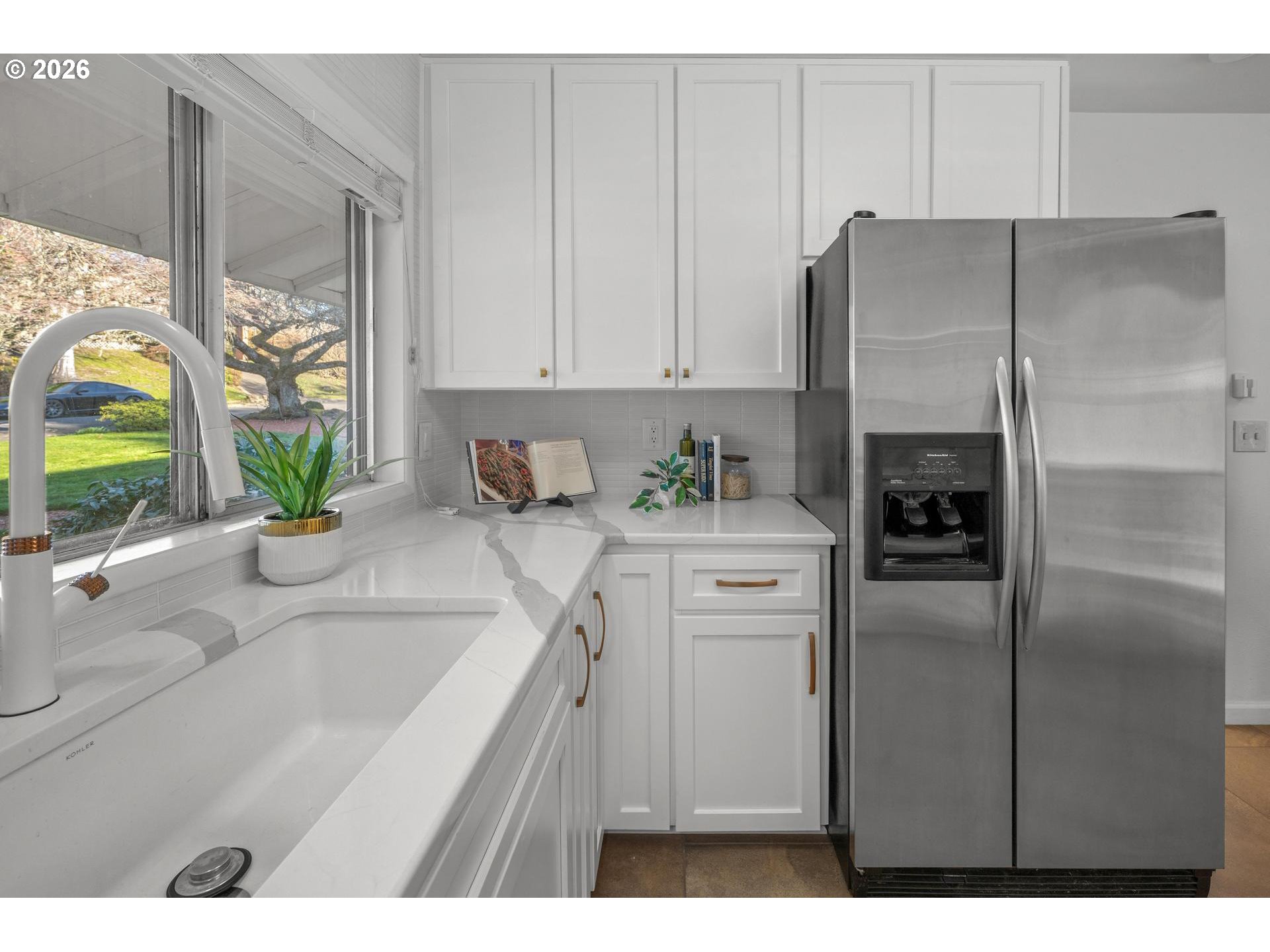 property viewer photo 23