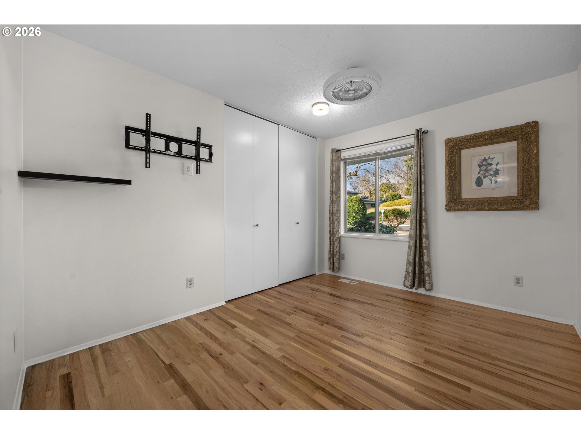 property viewer photo 33