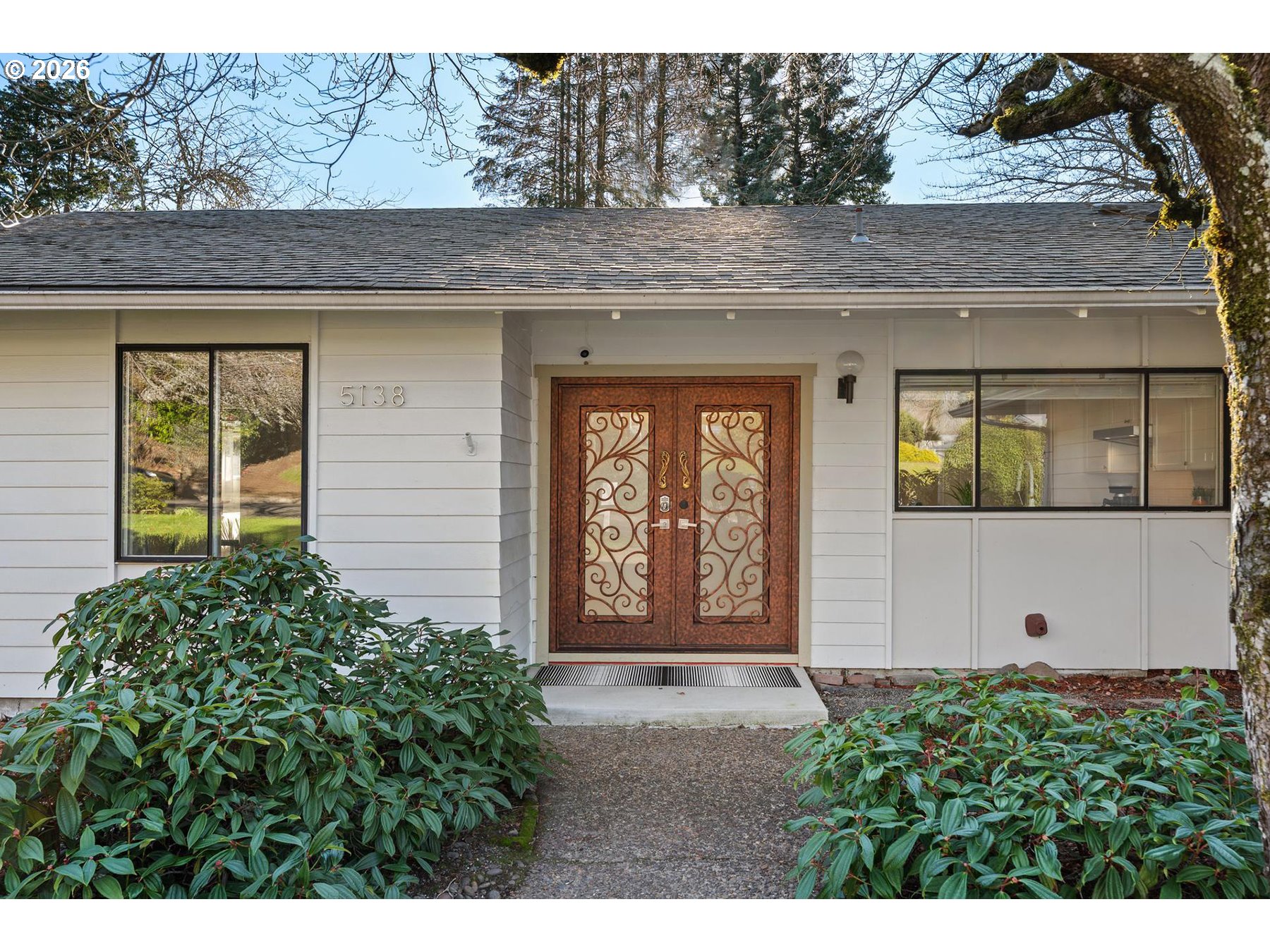 property viewer photo 4