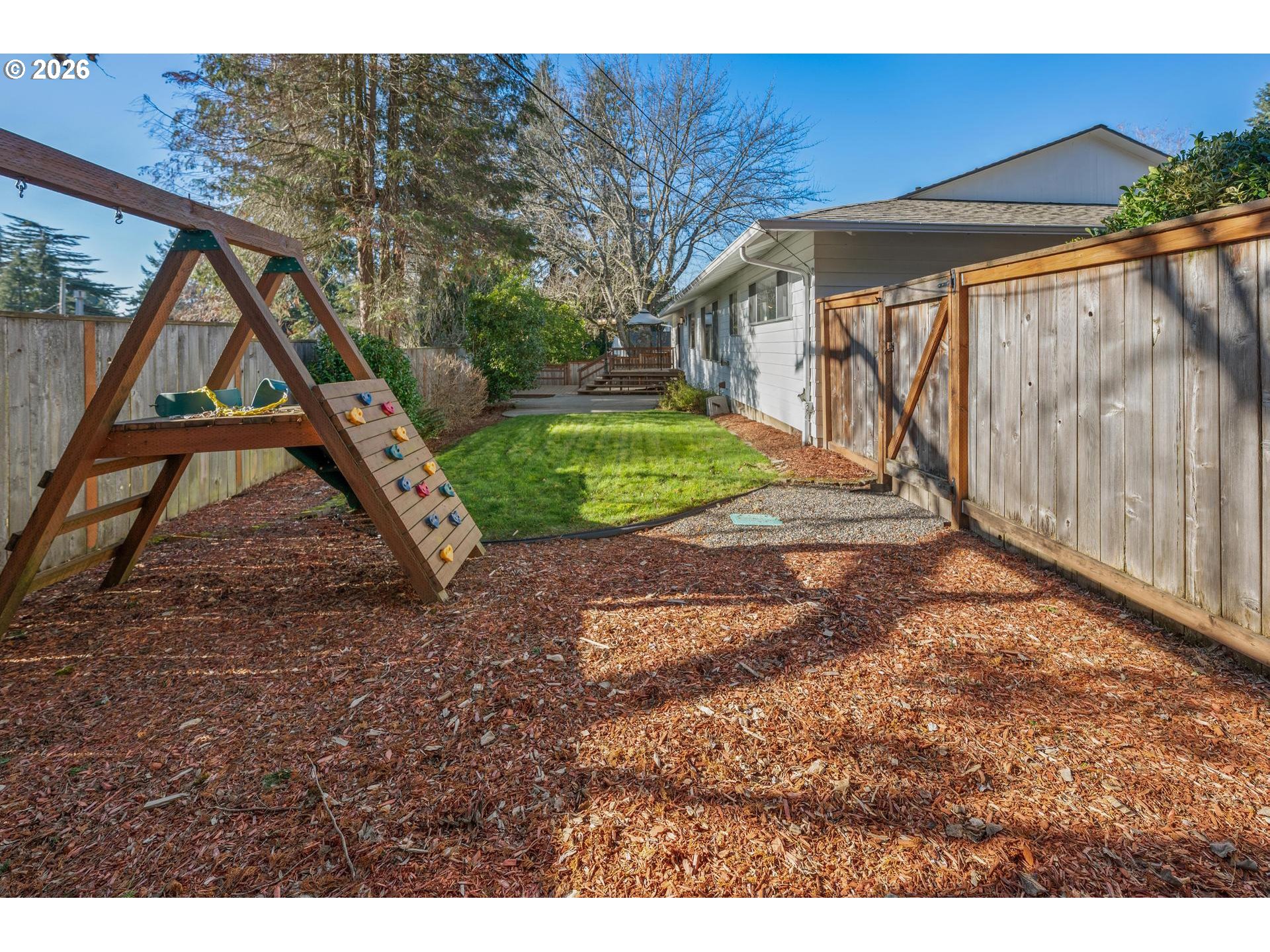 property viewer photo 40