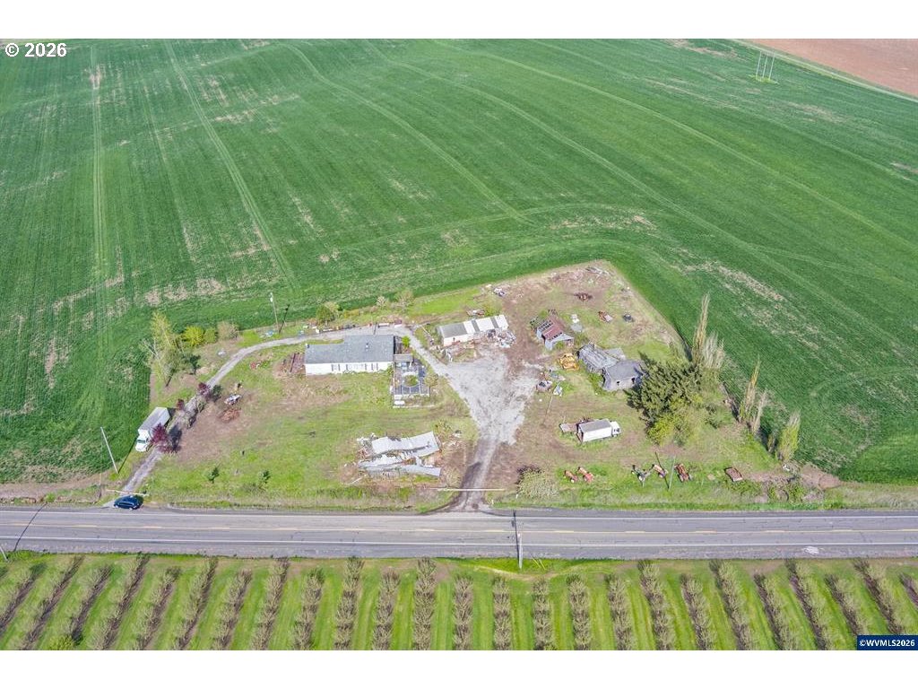 main property photo 14