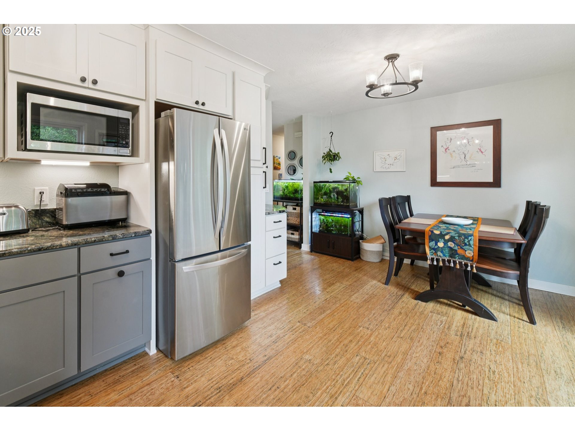 property viewer photo 10