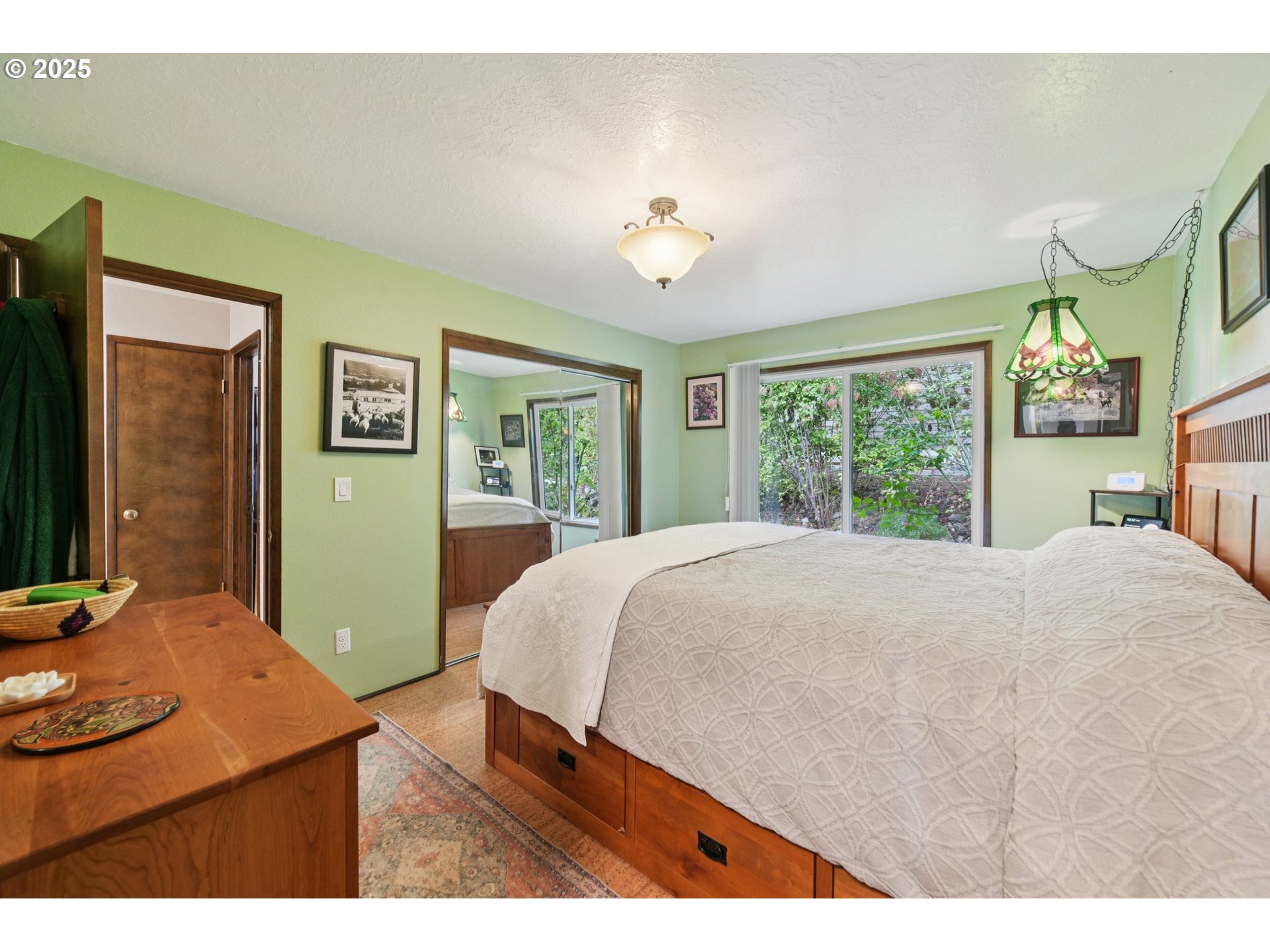 property viewer photo 15