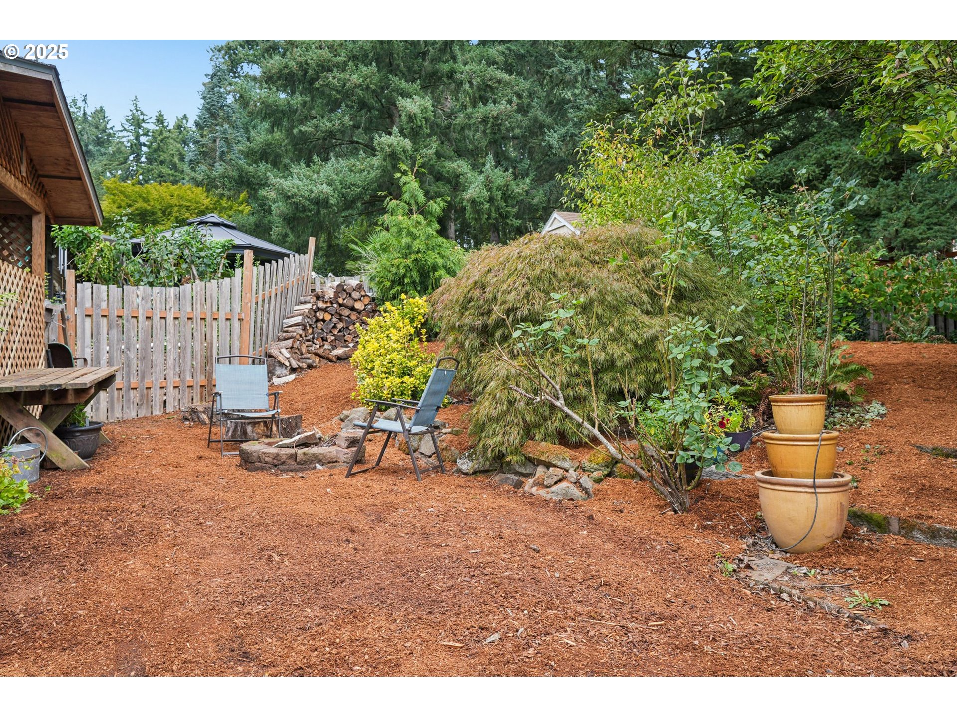 property viewer photo 25