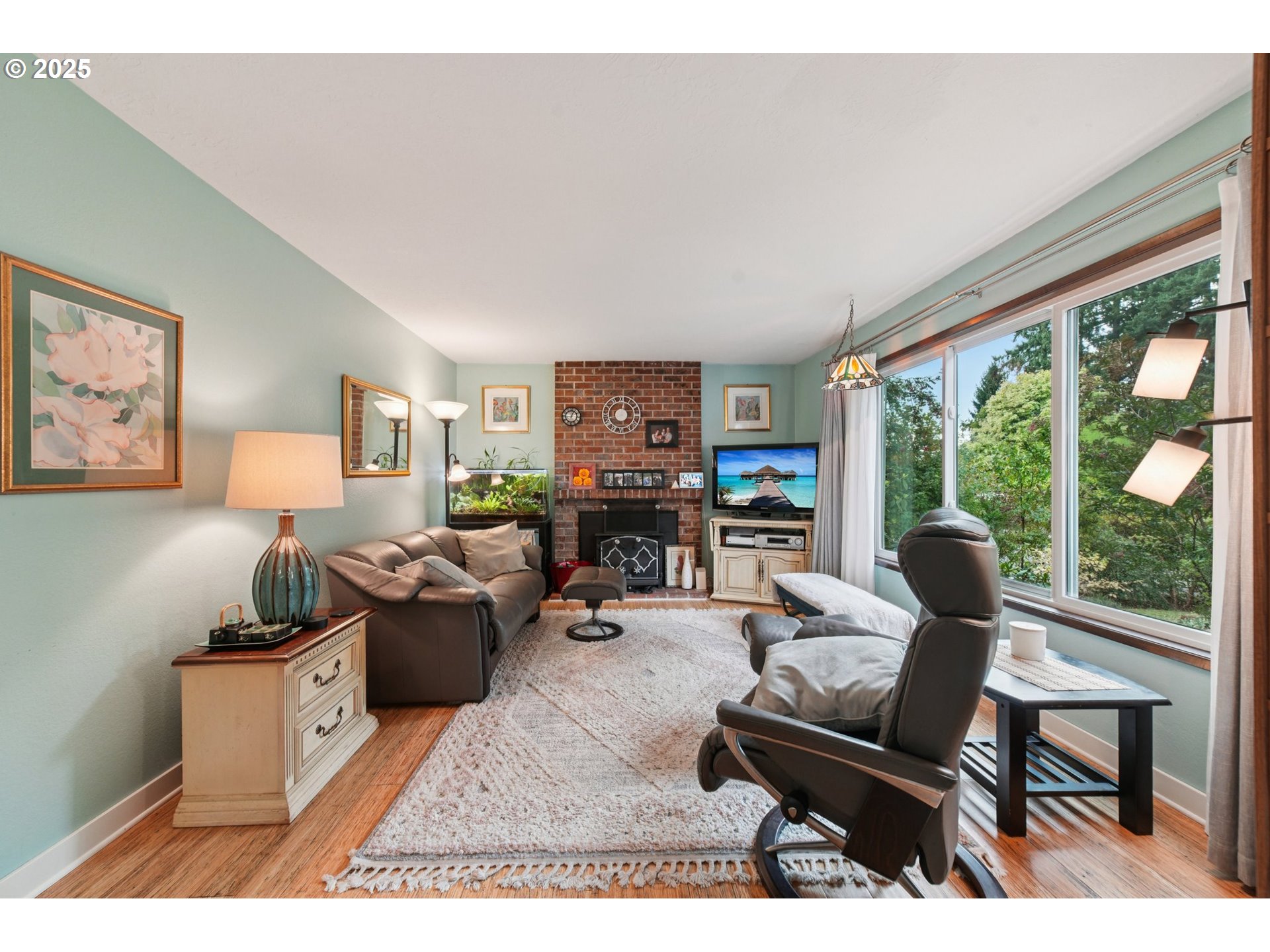 property viewer photo 5