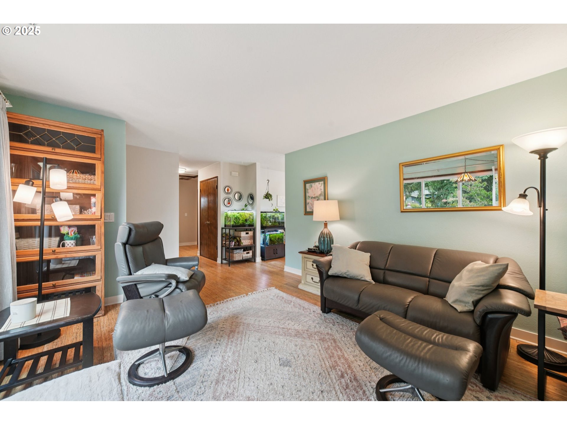 property viewer photo 6