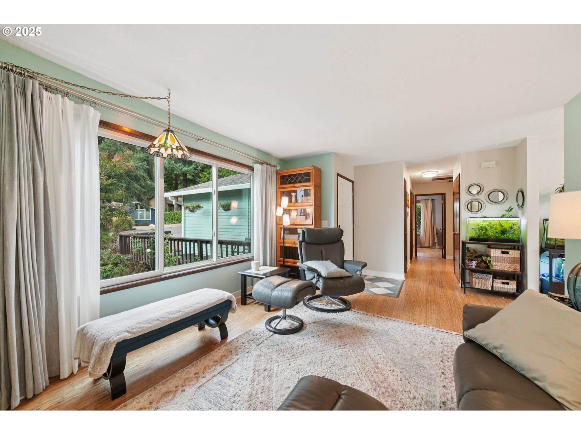 property viewer photo 7