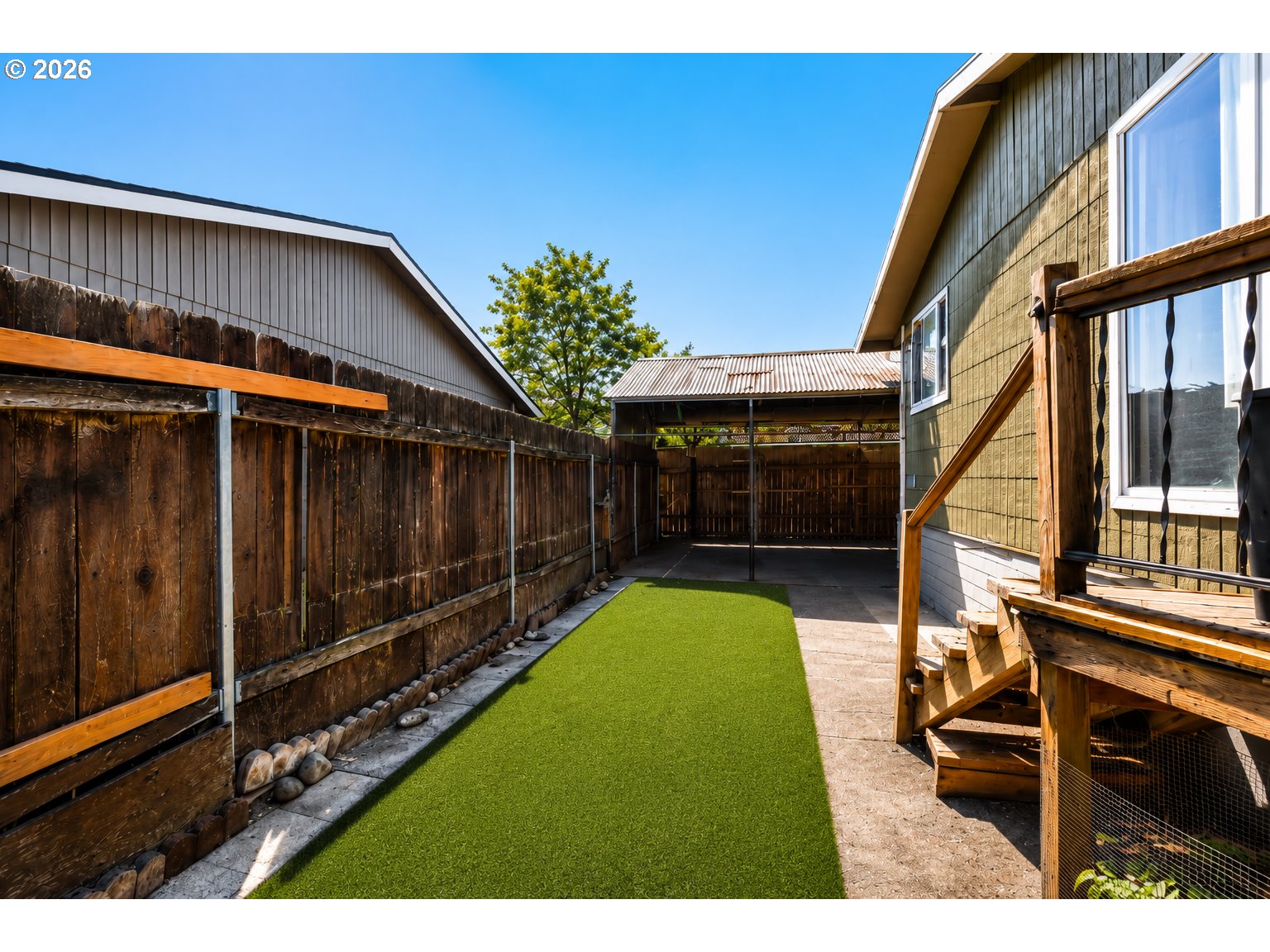 main property photo 20