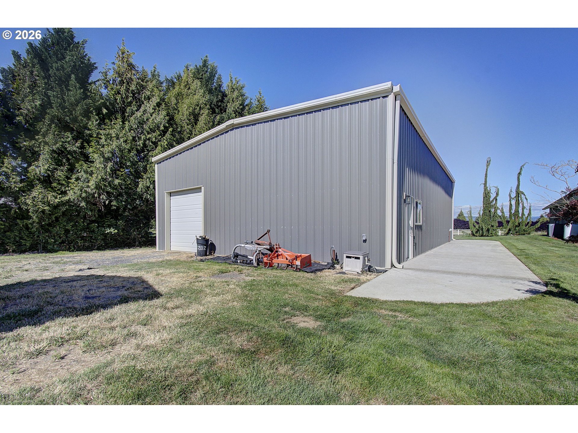 main property photo 39