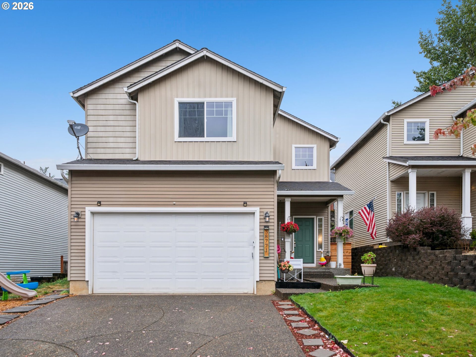 main property photo 13