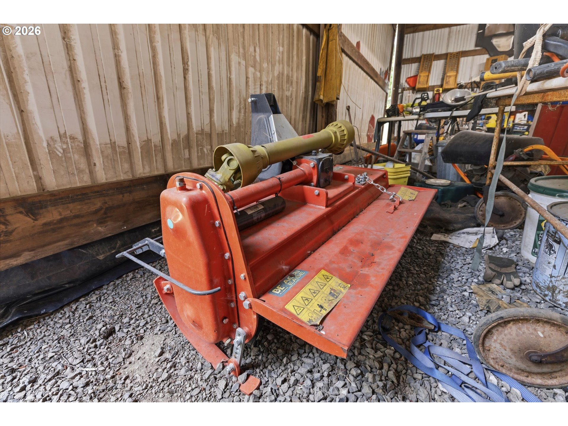 main property photo 28