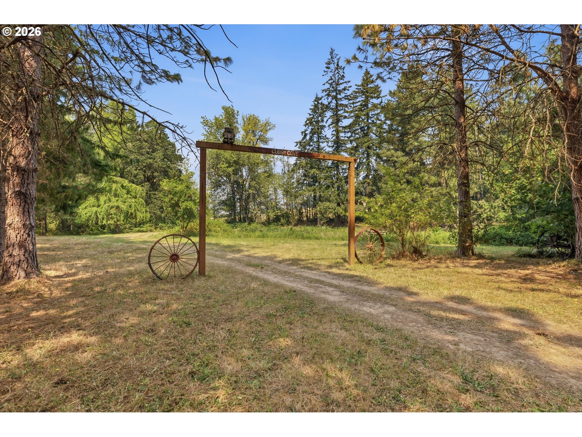 main property photo 34