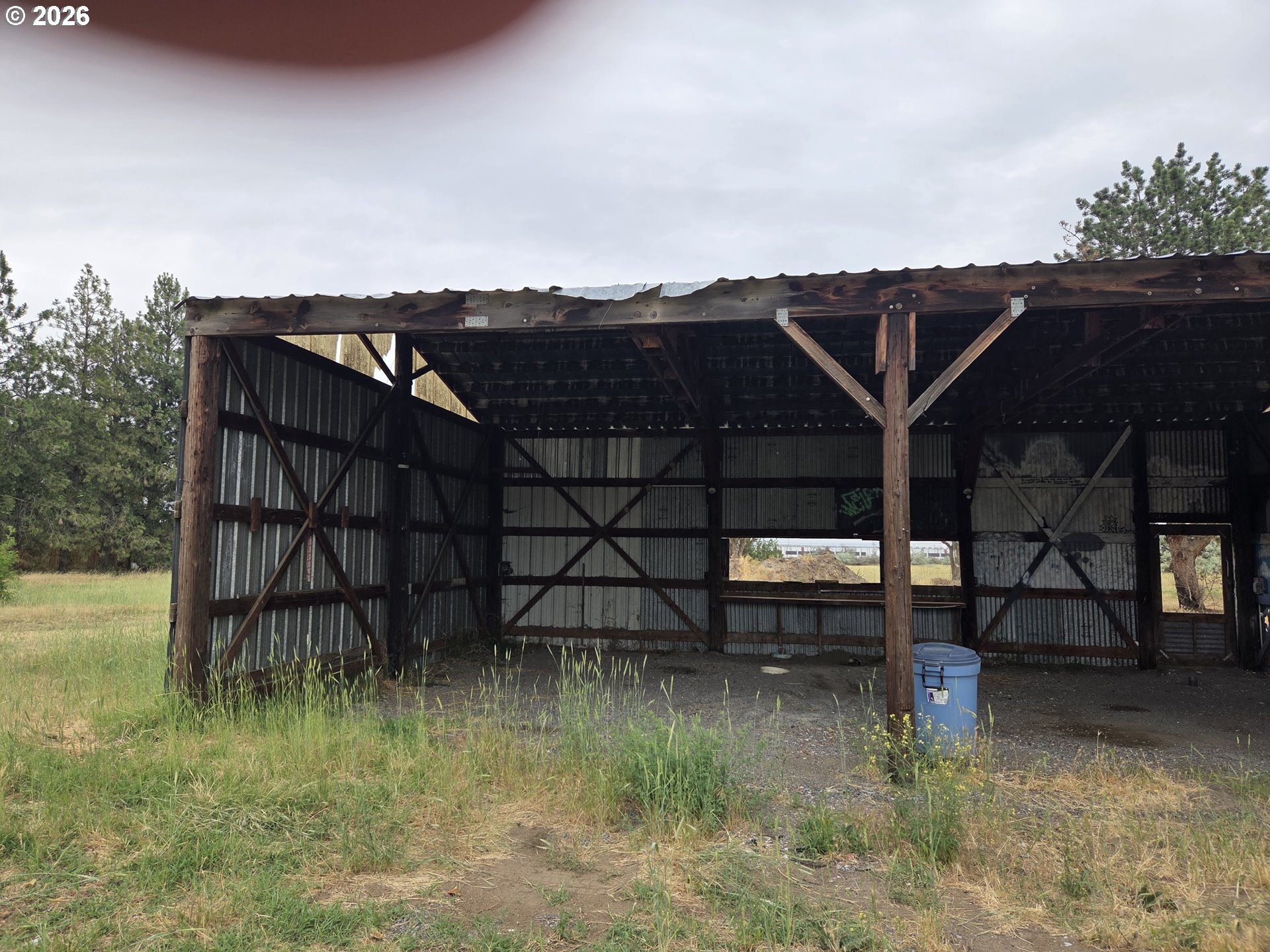 main property photo 6