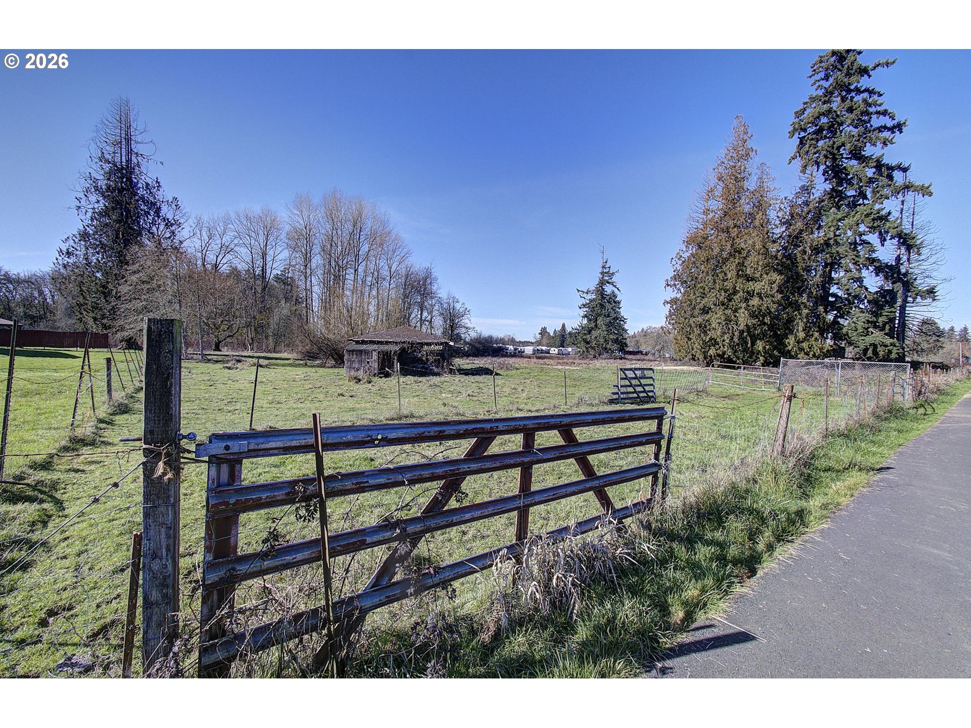main property photo 15