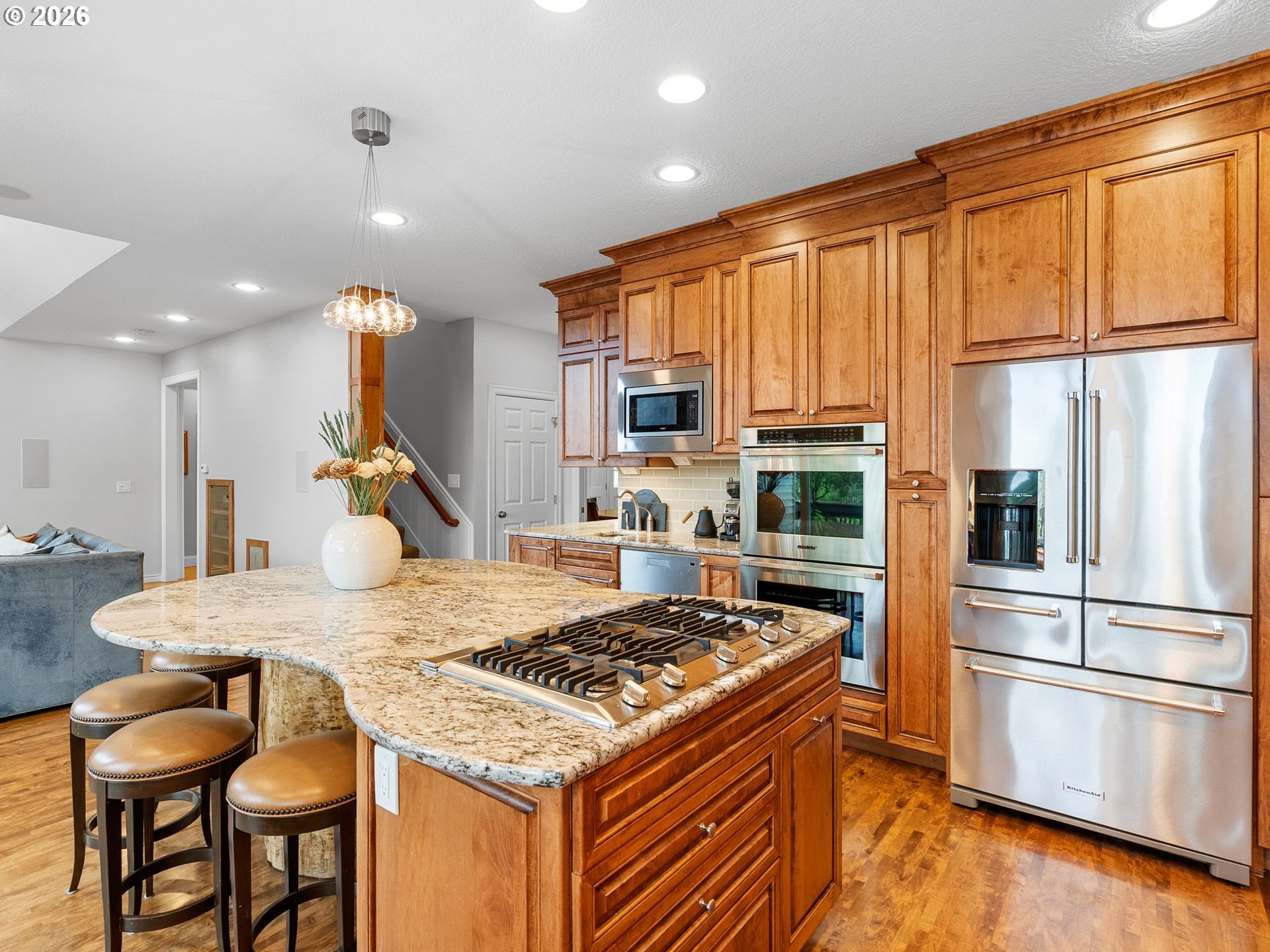main property photo 13
