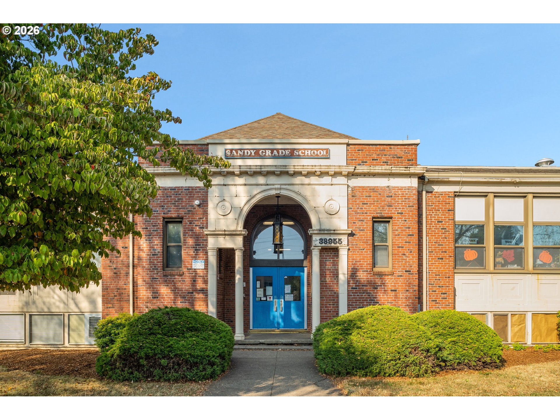 main property photo 38