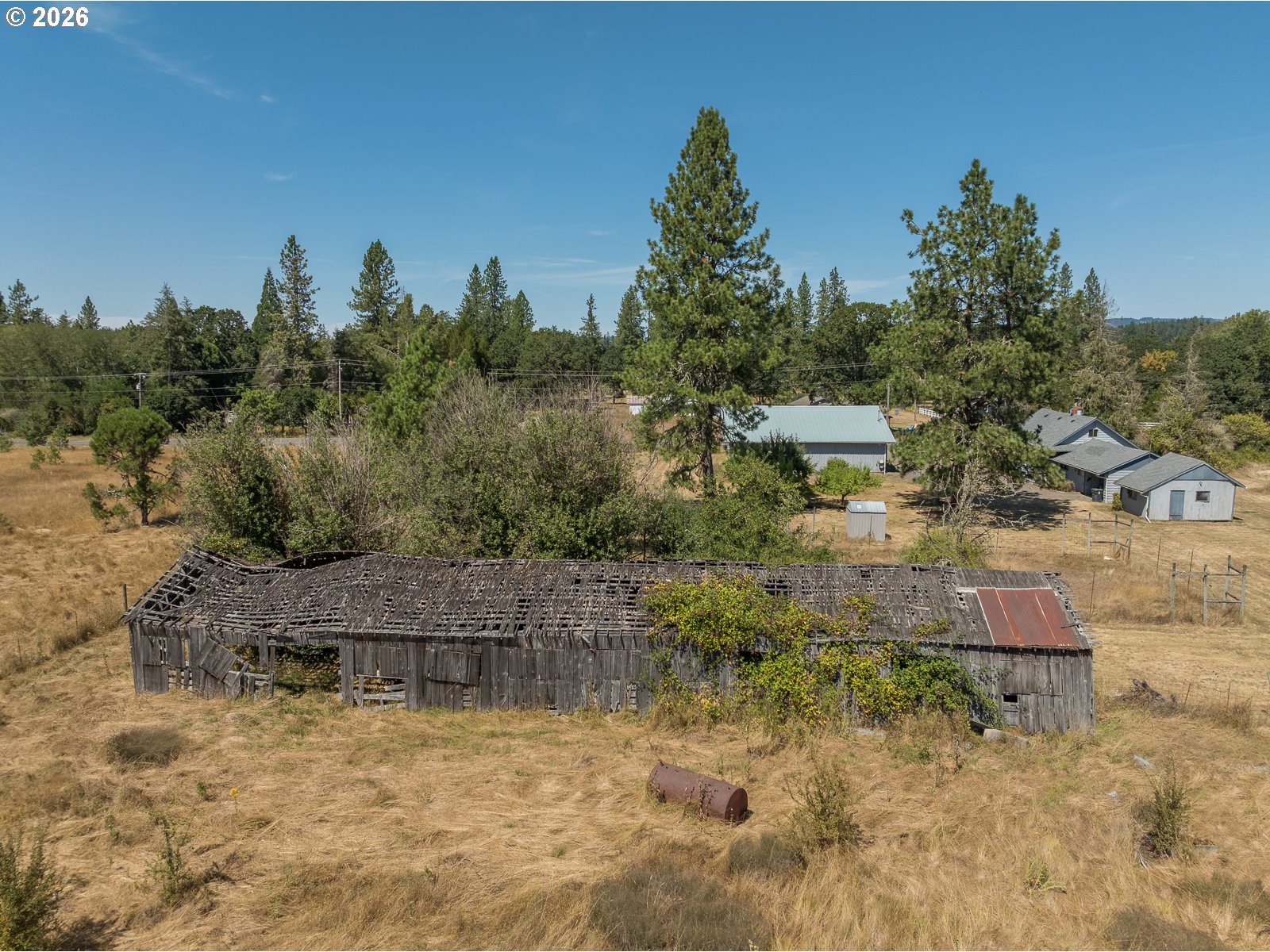 main property photo 36