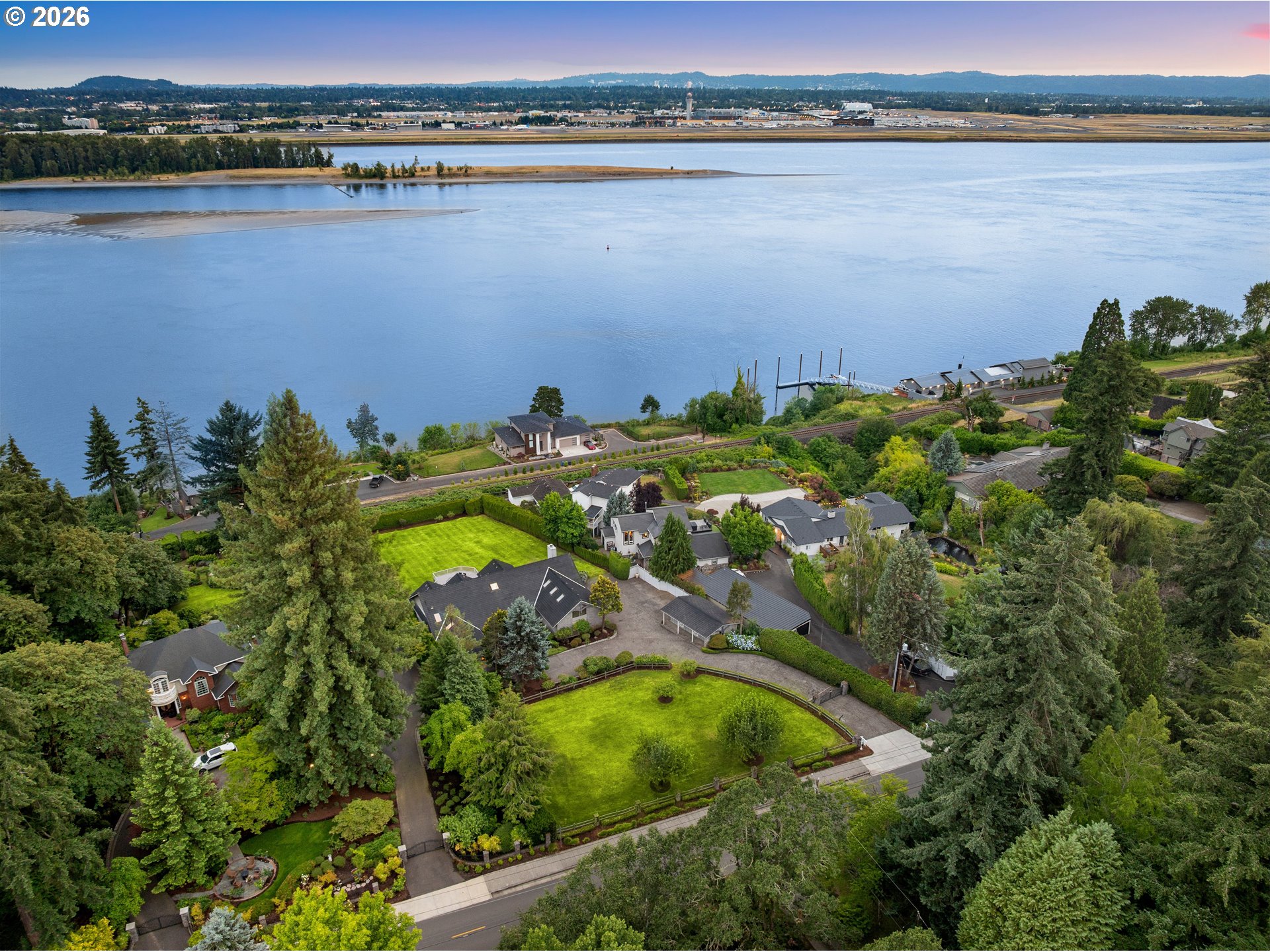 main property photo 27