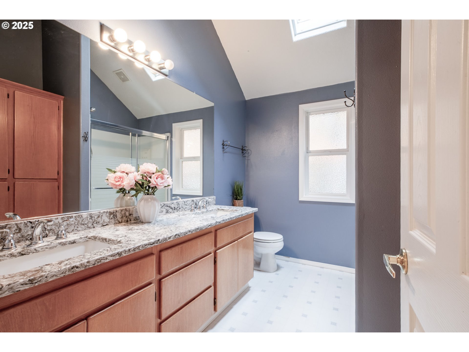 property viewer photo 15
