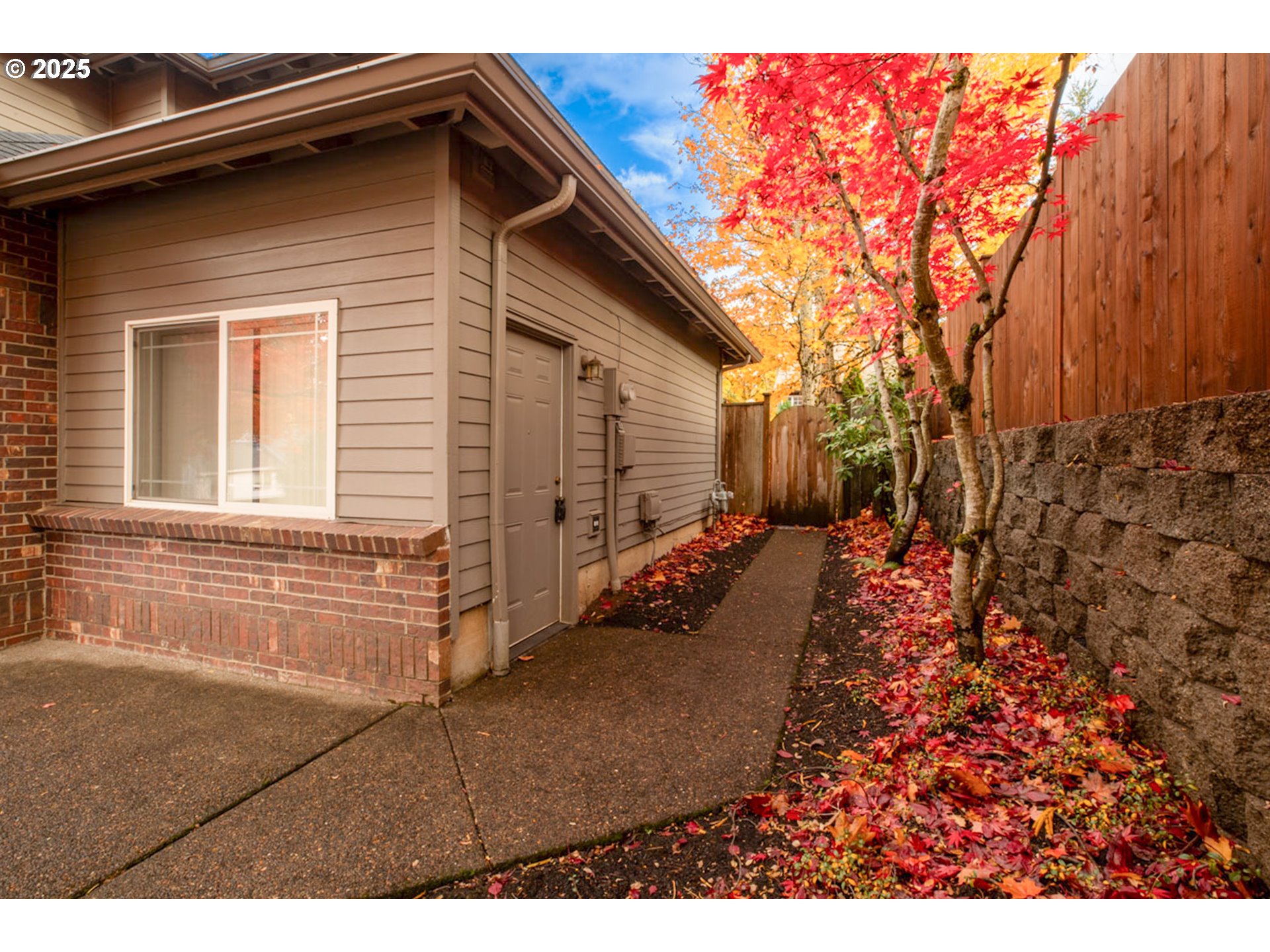 property viewer photo 19
