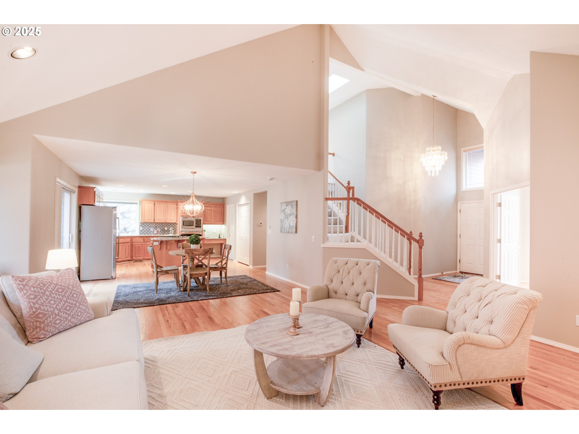 property viewer photo 2