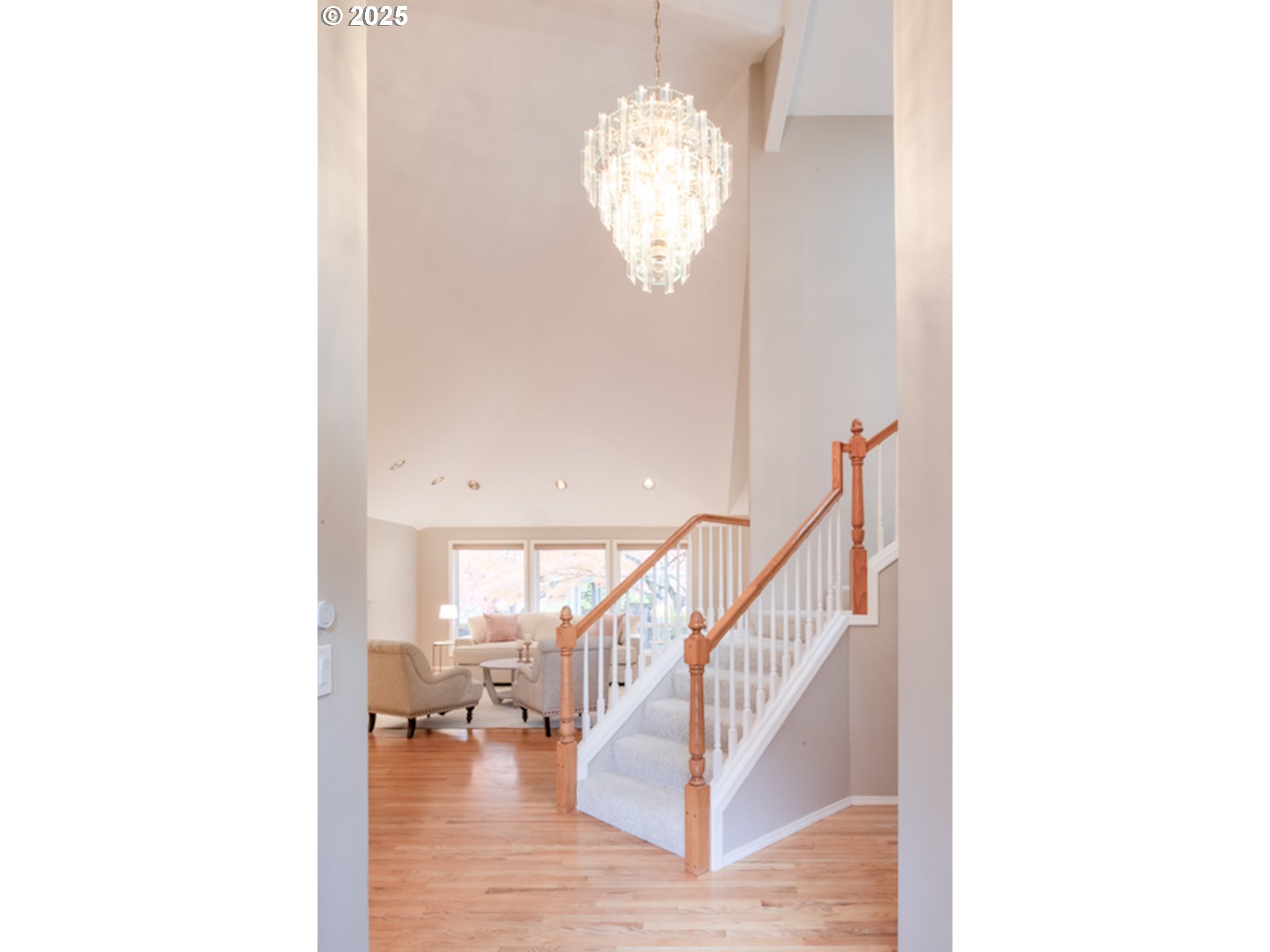 property viewer photo 3