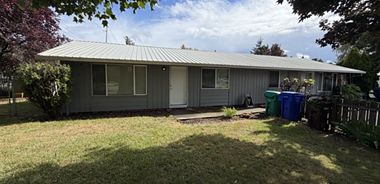 image of property with 4 Bed | 2 Bath | 1,734 Sqft
