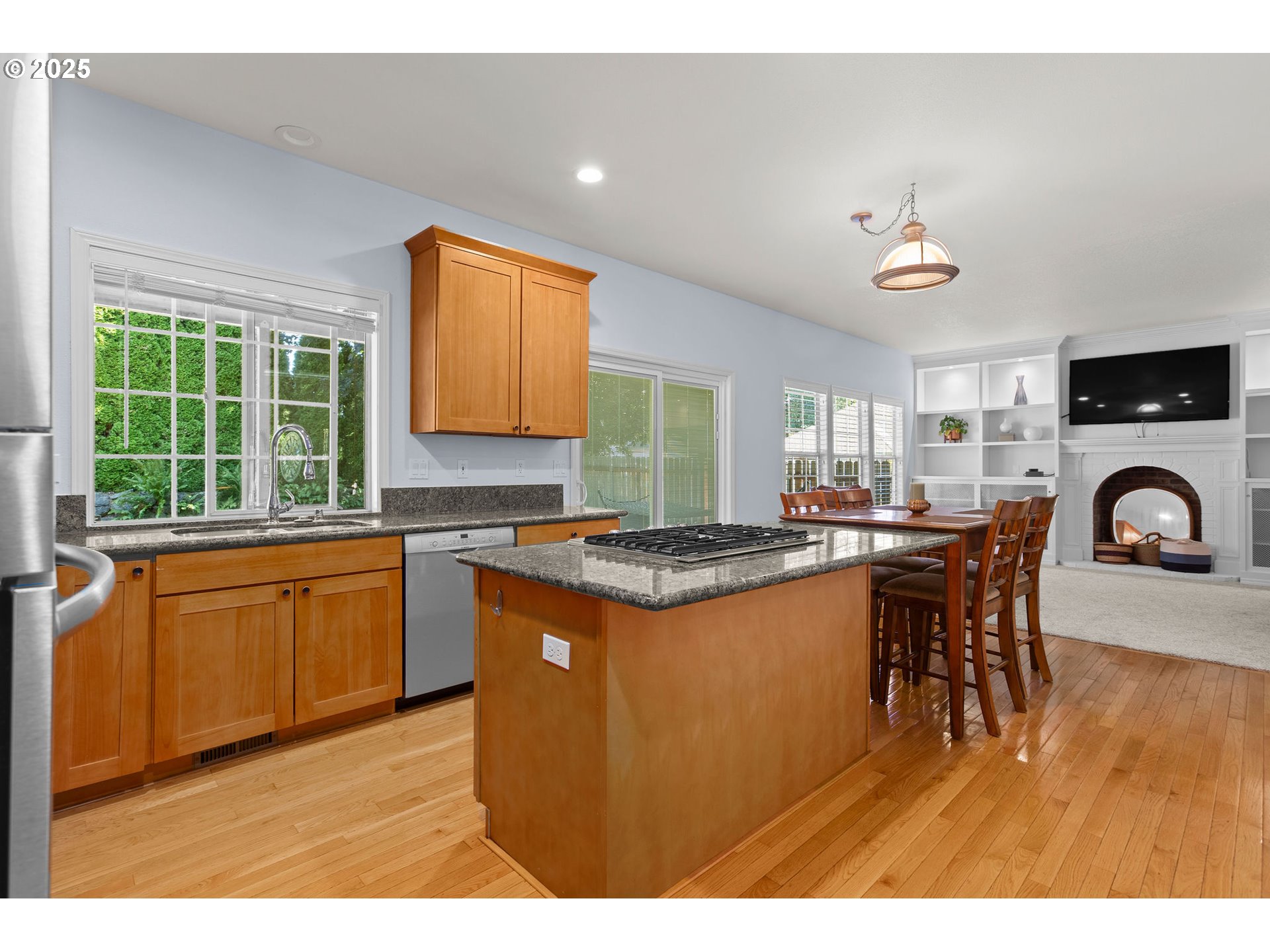 property viewer photo 27