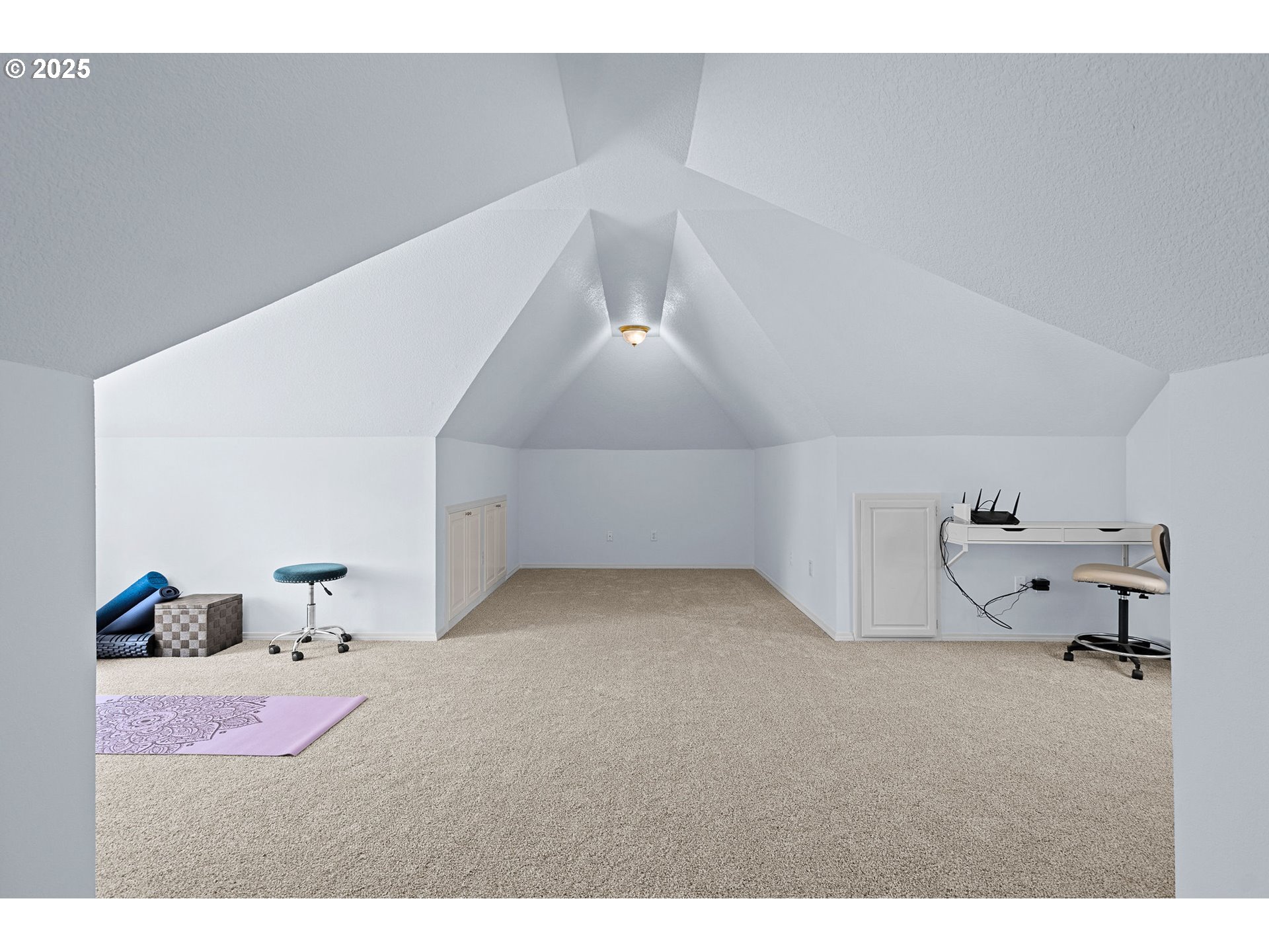 property viewer photo 46