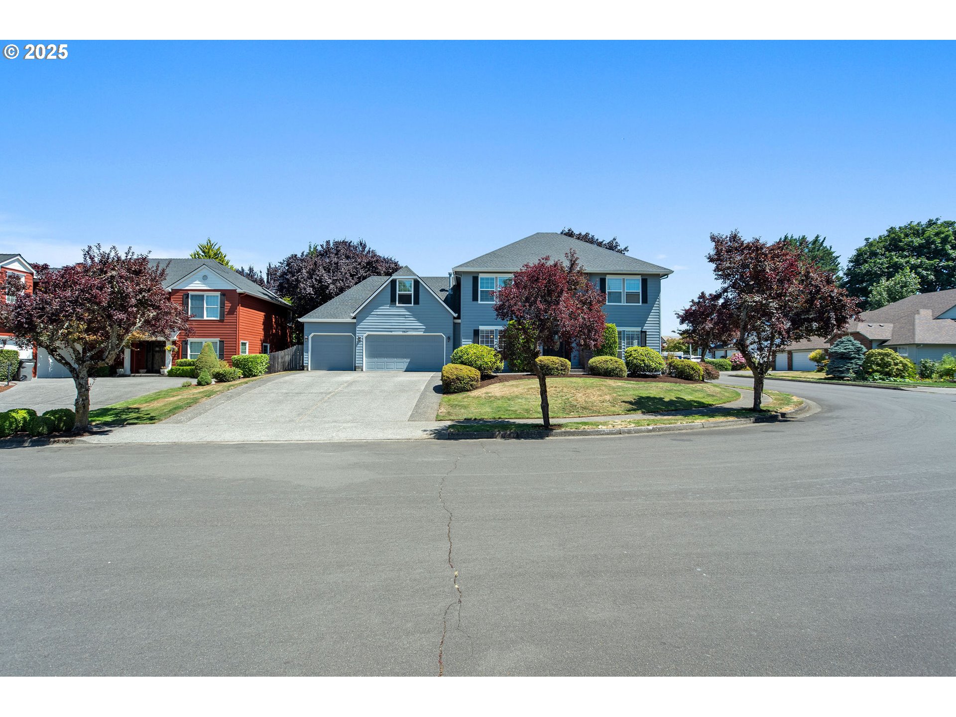property viewer photo 9