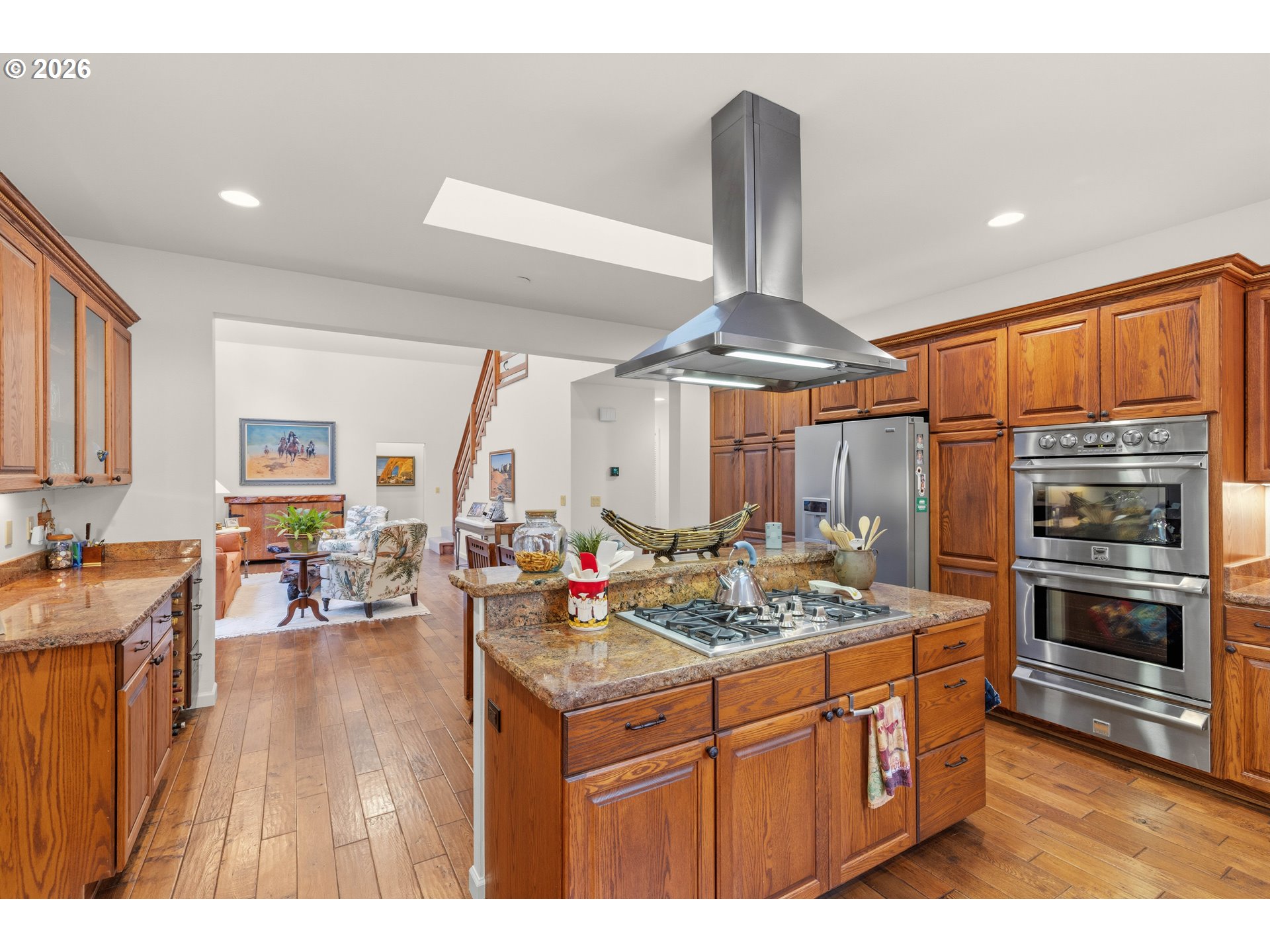 main property photo 12