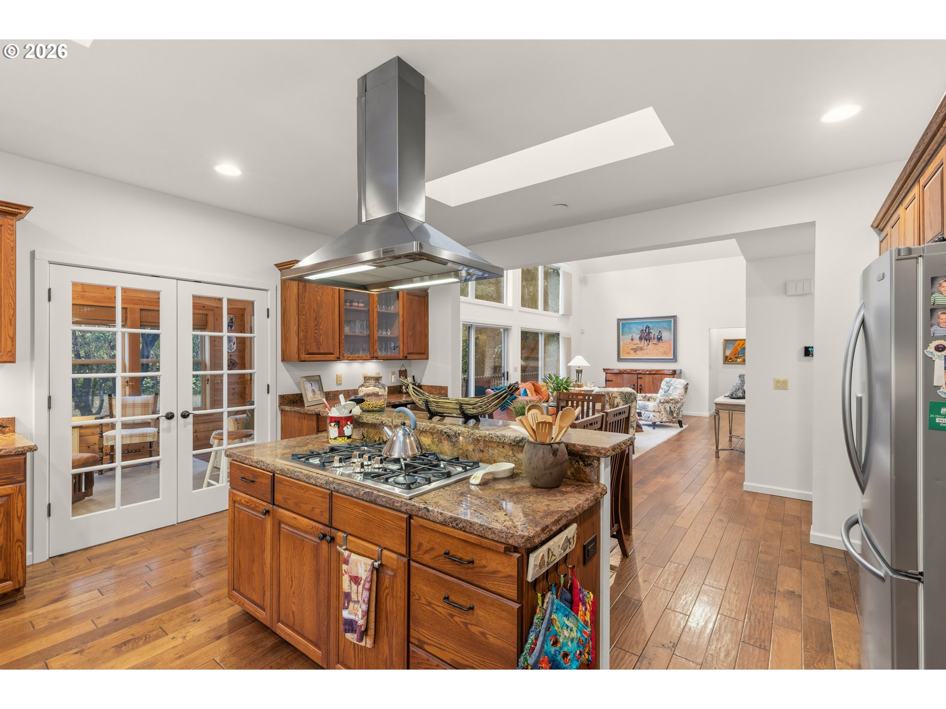 main property photo 13