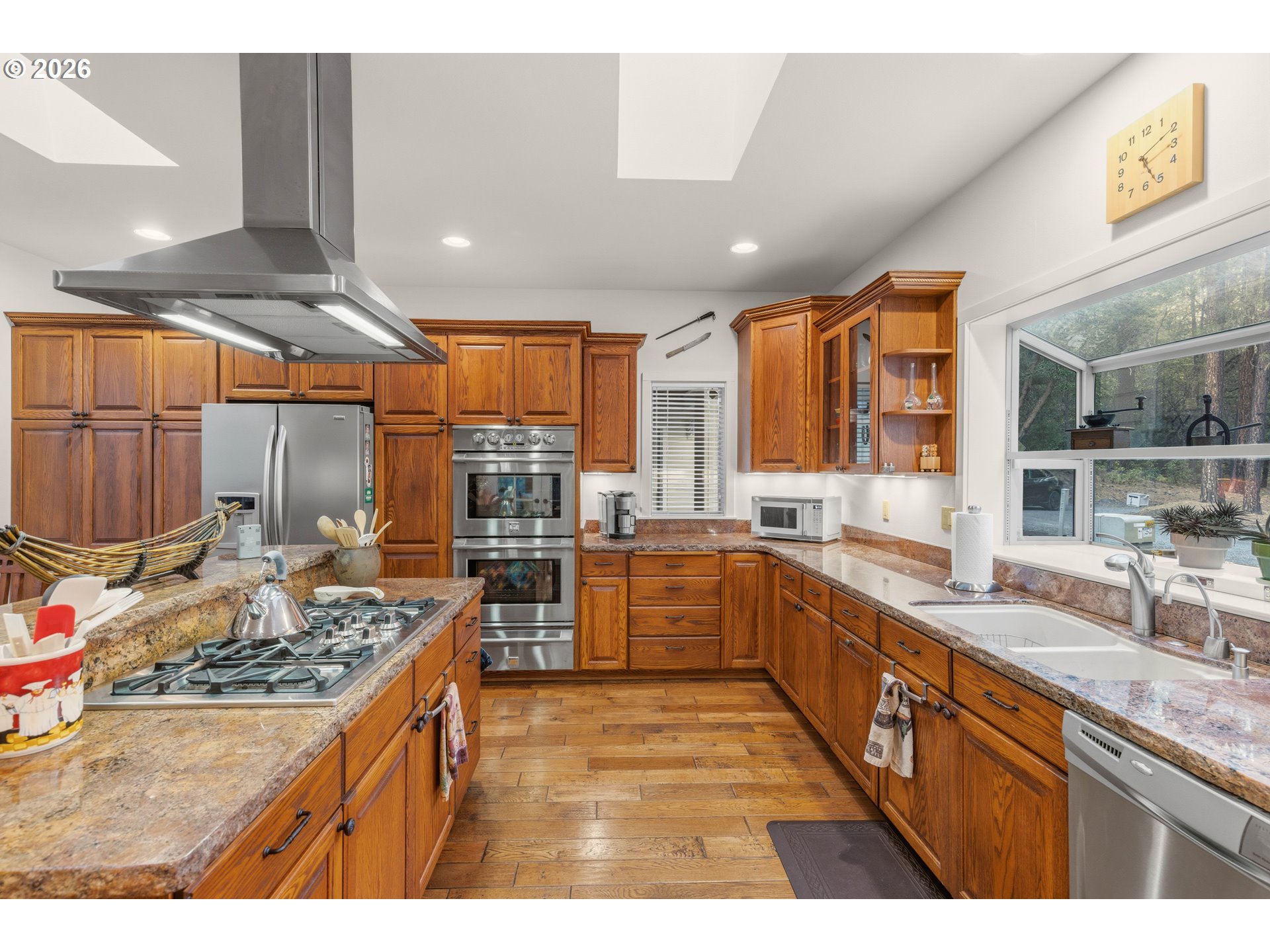 main property photo 14