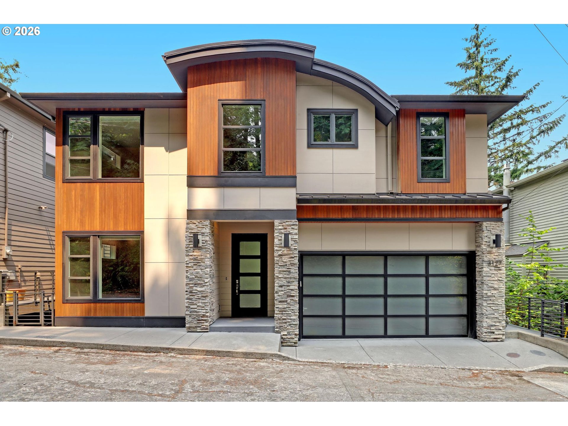 main property photo 0