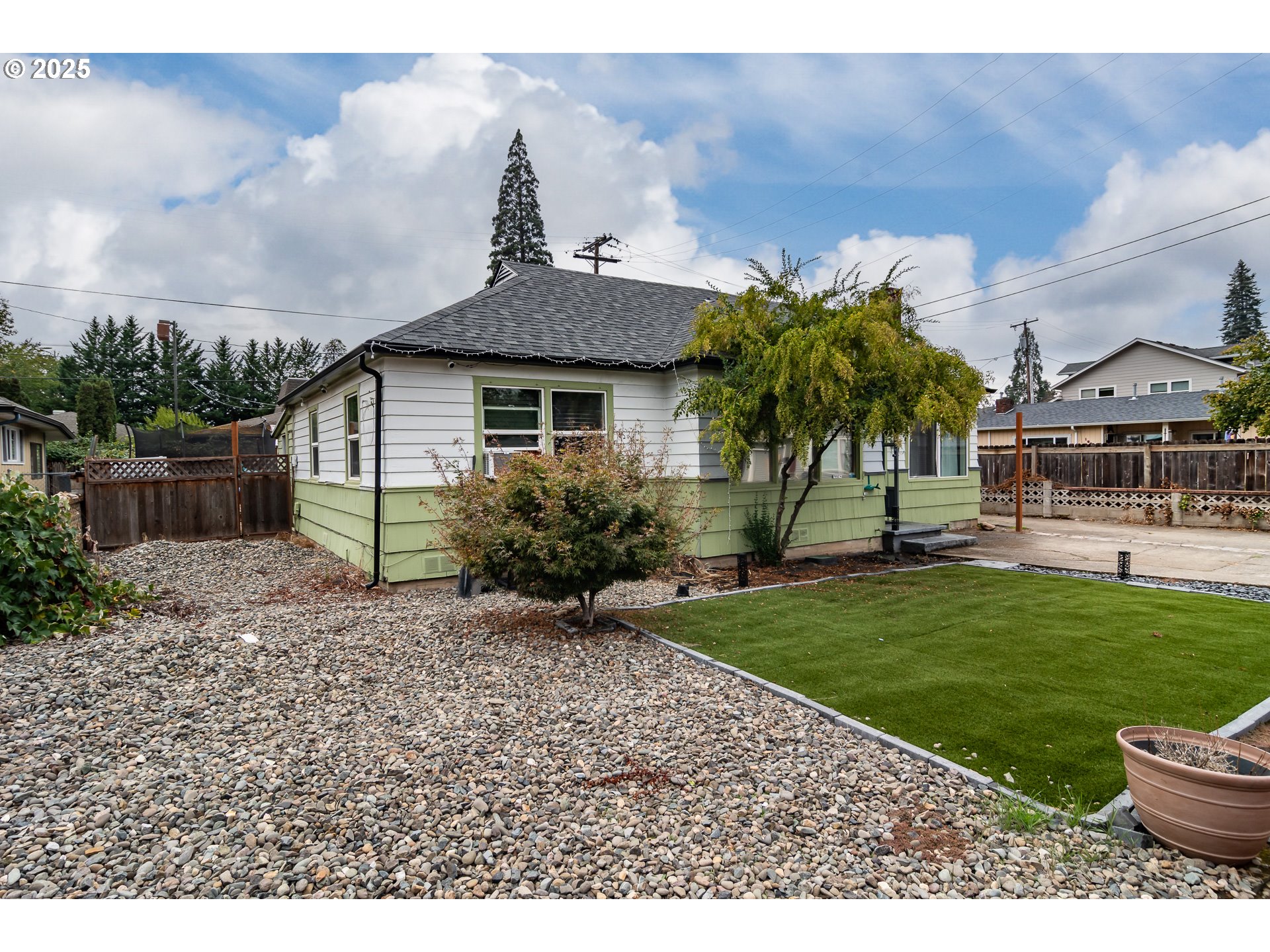 property viewer photo 1