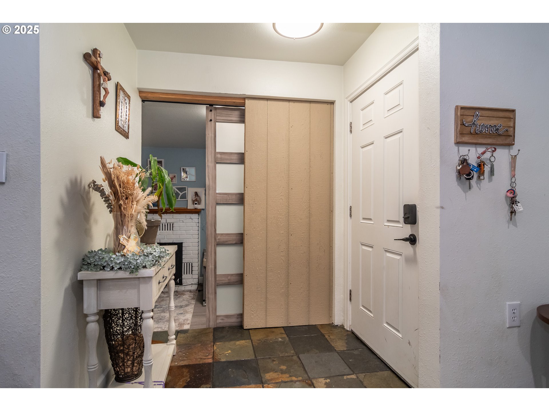 property viewer photo 20