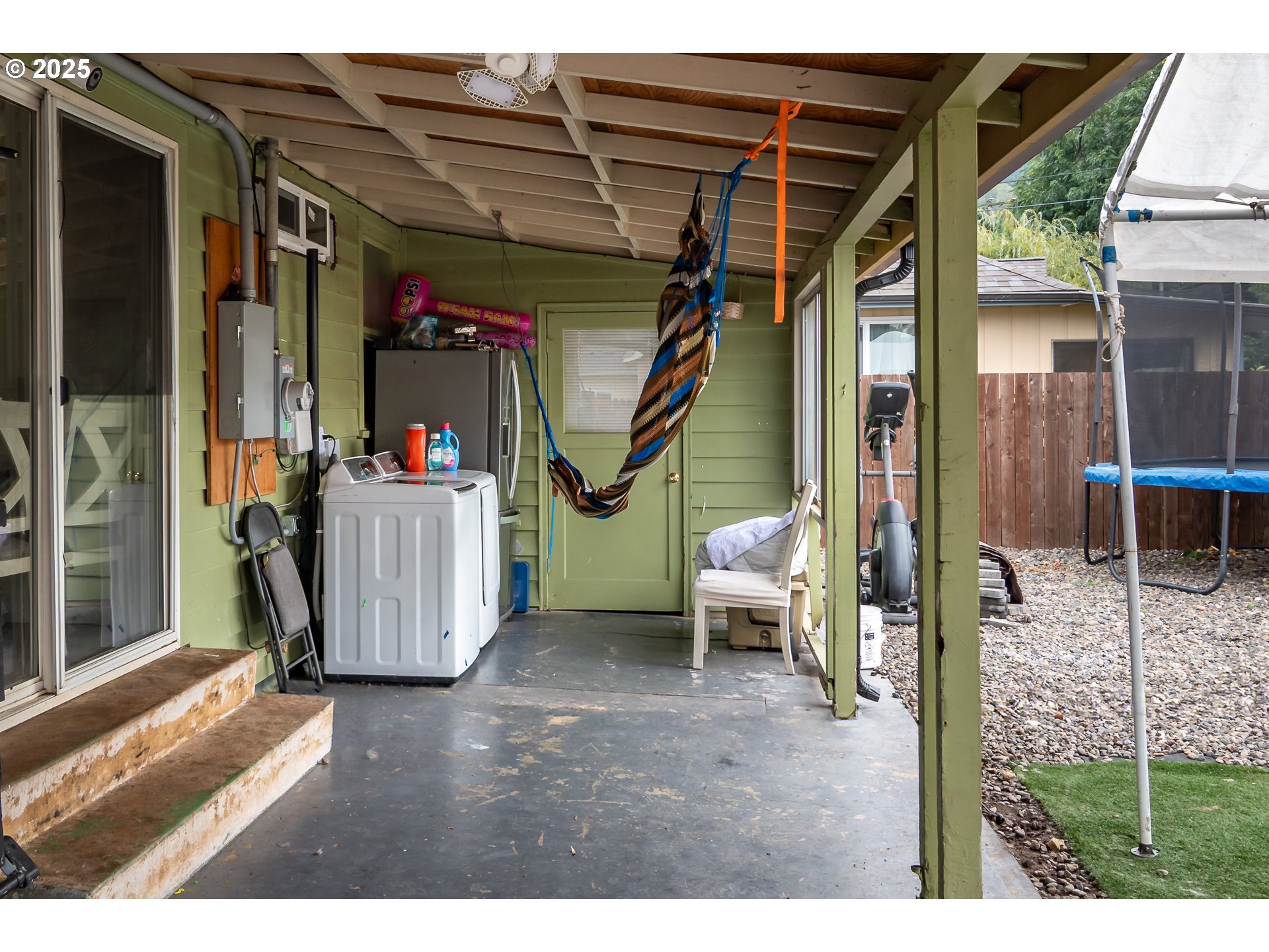 property viewer photo 26