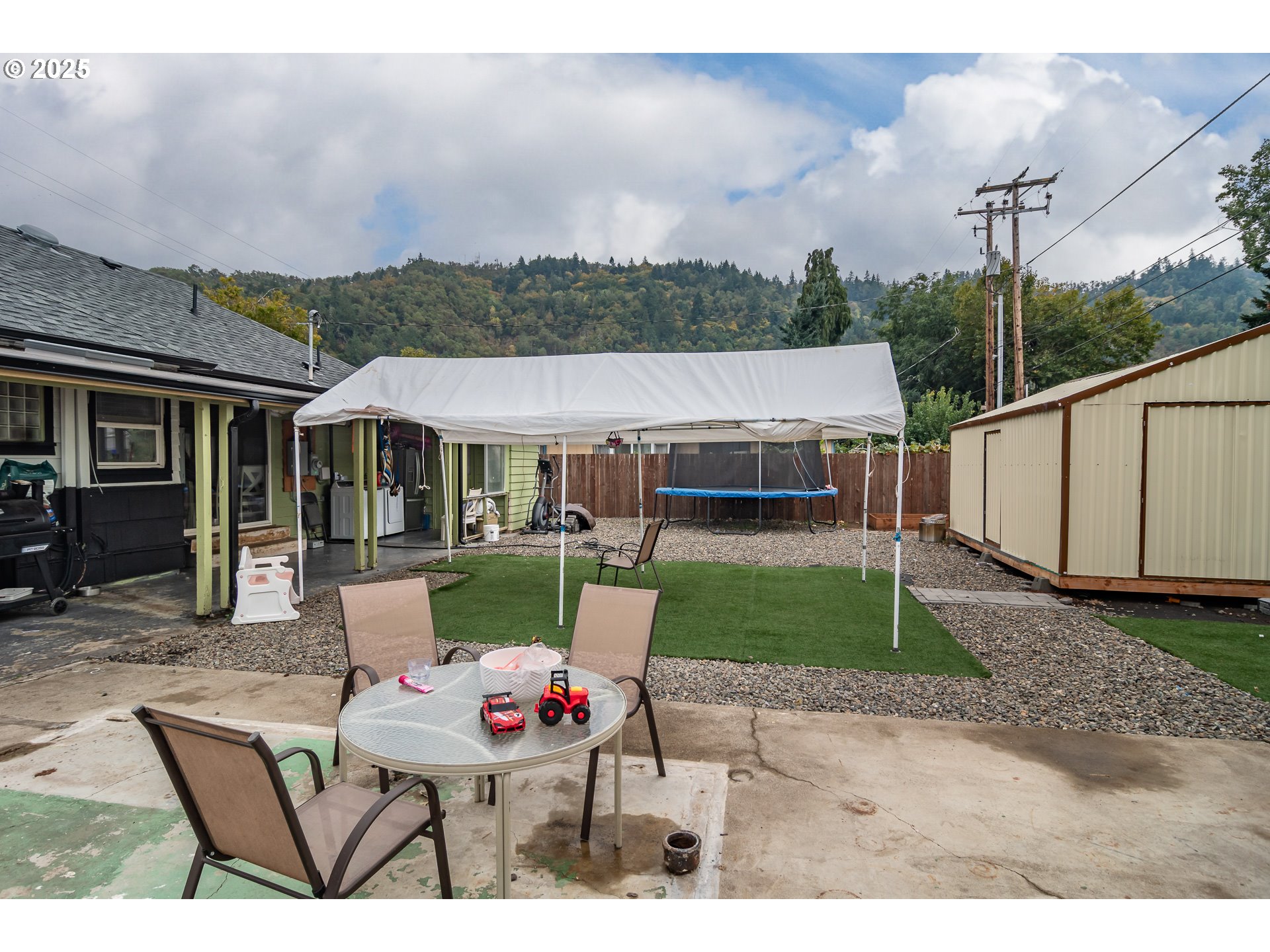 property viewer photo 35