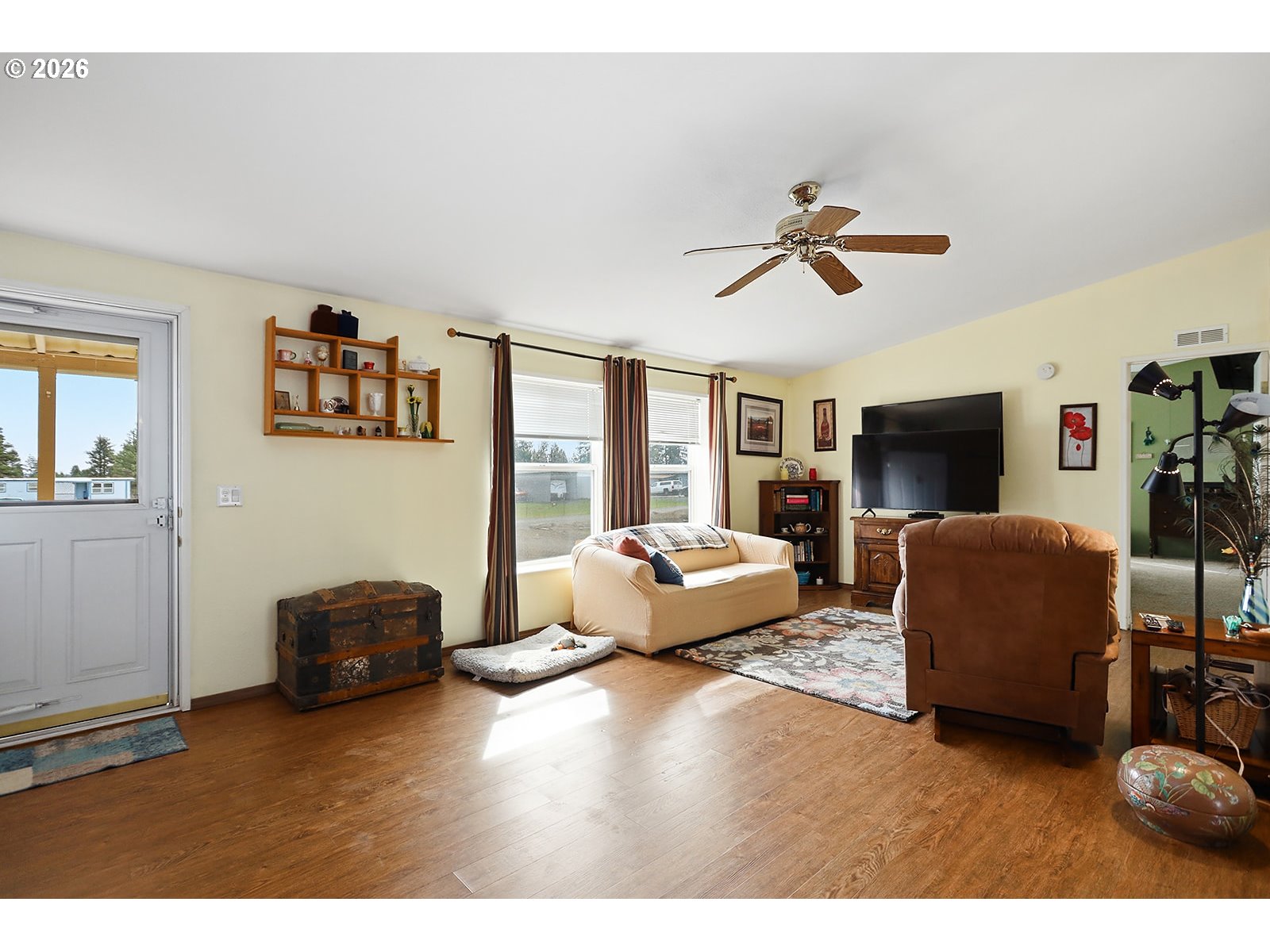 main property photo 15