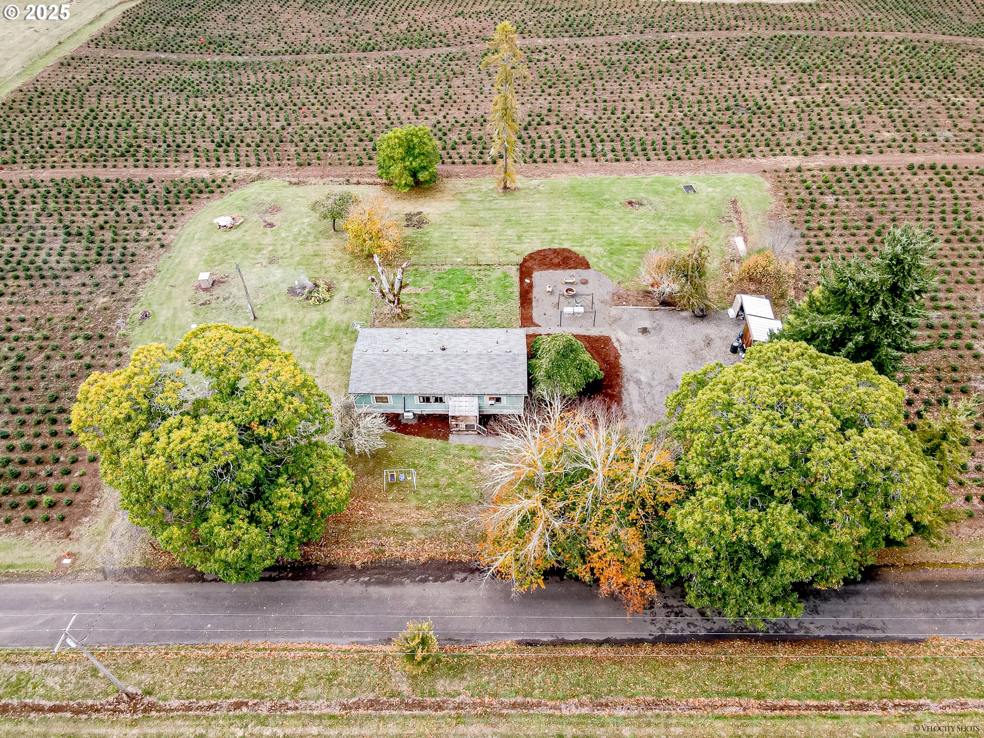 main property photo 41