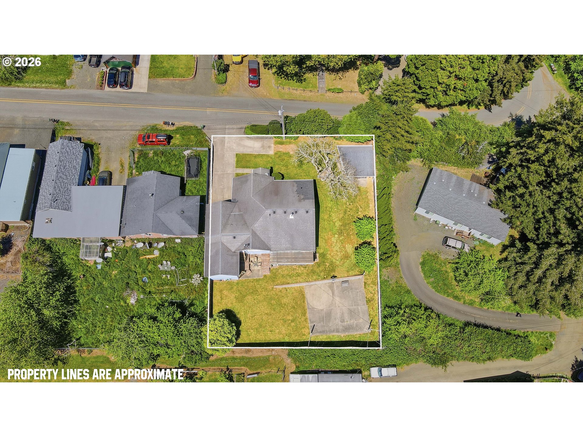 main property photo 40
