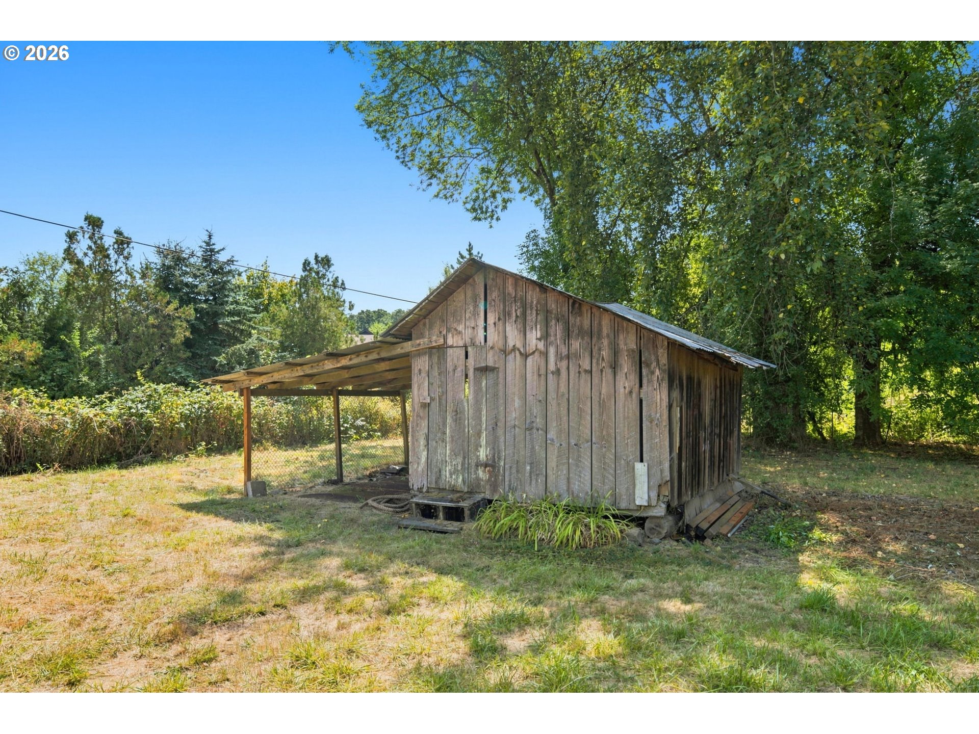 main property photo 36